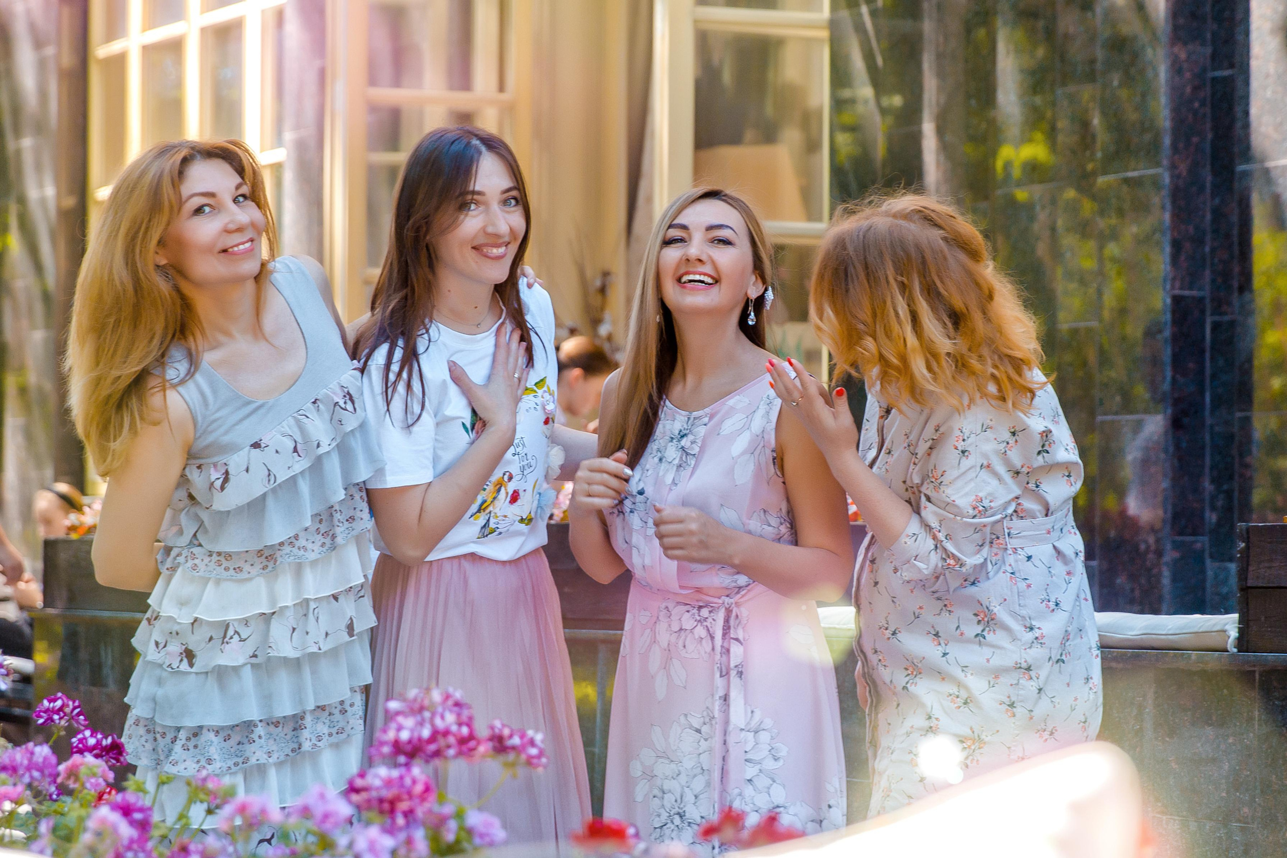 ДЕВИЧНИК В ГОРОДЕ. Современные Выпускные Альбомы в Ростове-на-Дону