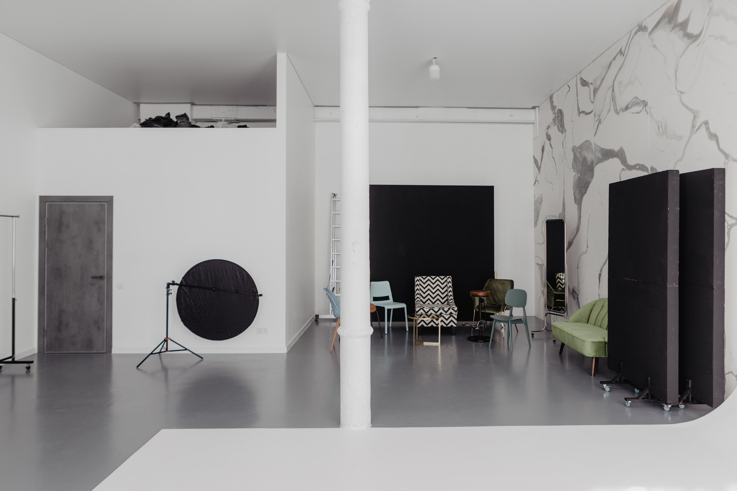 Фотостудии, где снимаем выпускников. Современные Выпускные Альбомы в Ростове-на-Дону