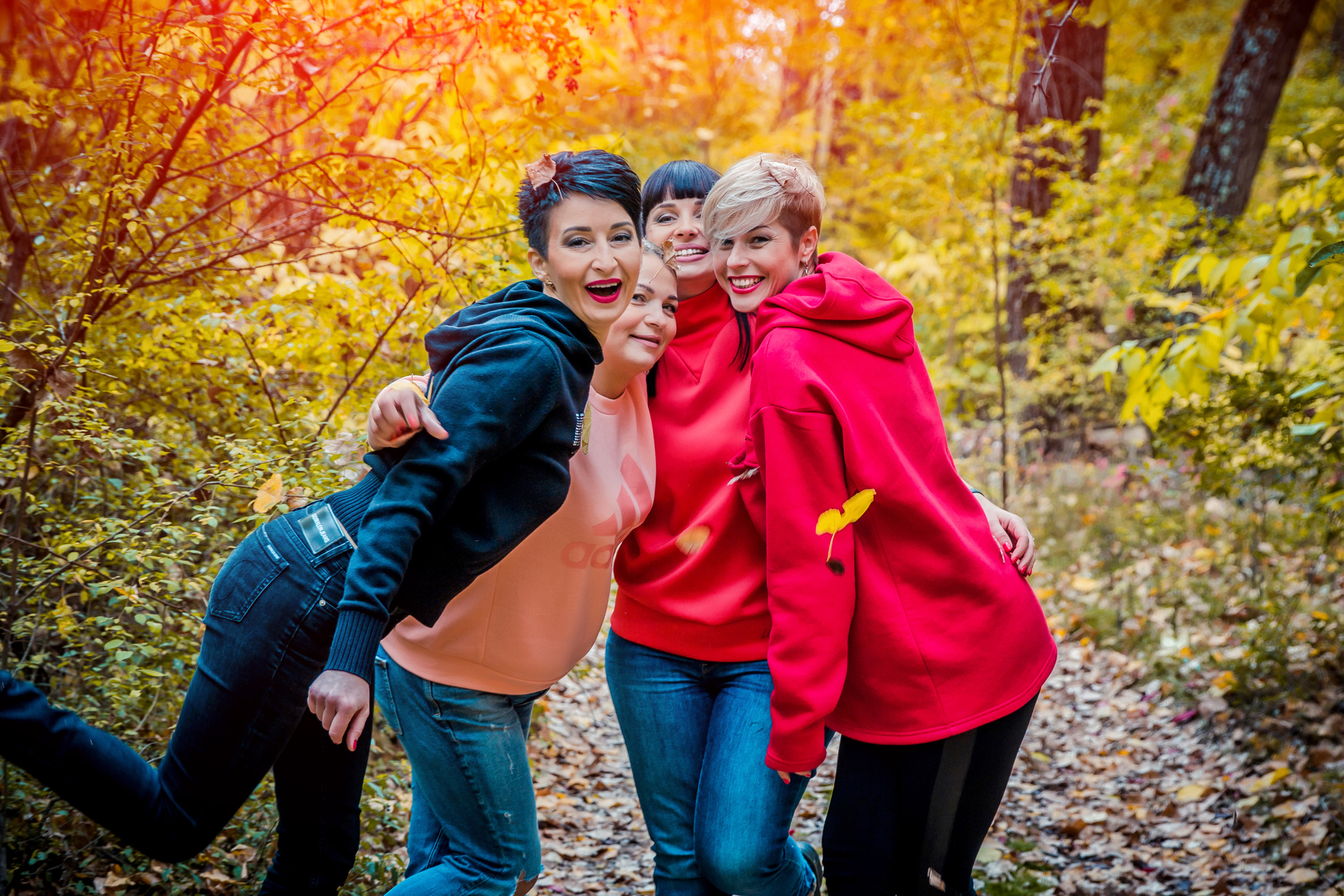 ДЕВИЧНИК ОСЕНЬЮ. Современные Выпускные Альбомы в Ростове-на-Дону
