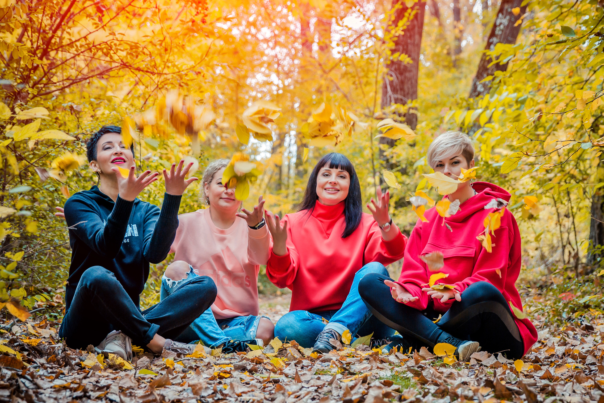 ДЕВИЧНИК ОСЕНЬЮ. Современные Выпускные Альбомы в Ростове-на-Дону
