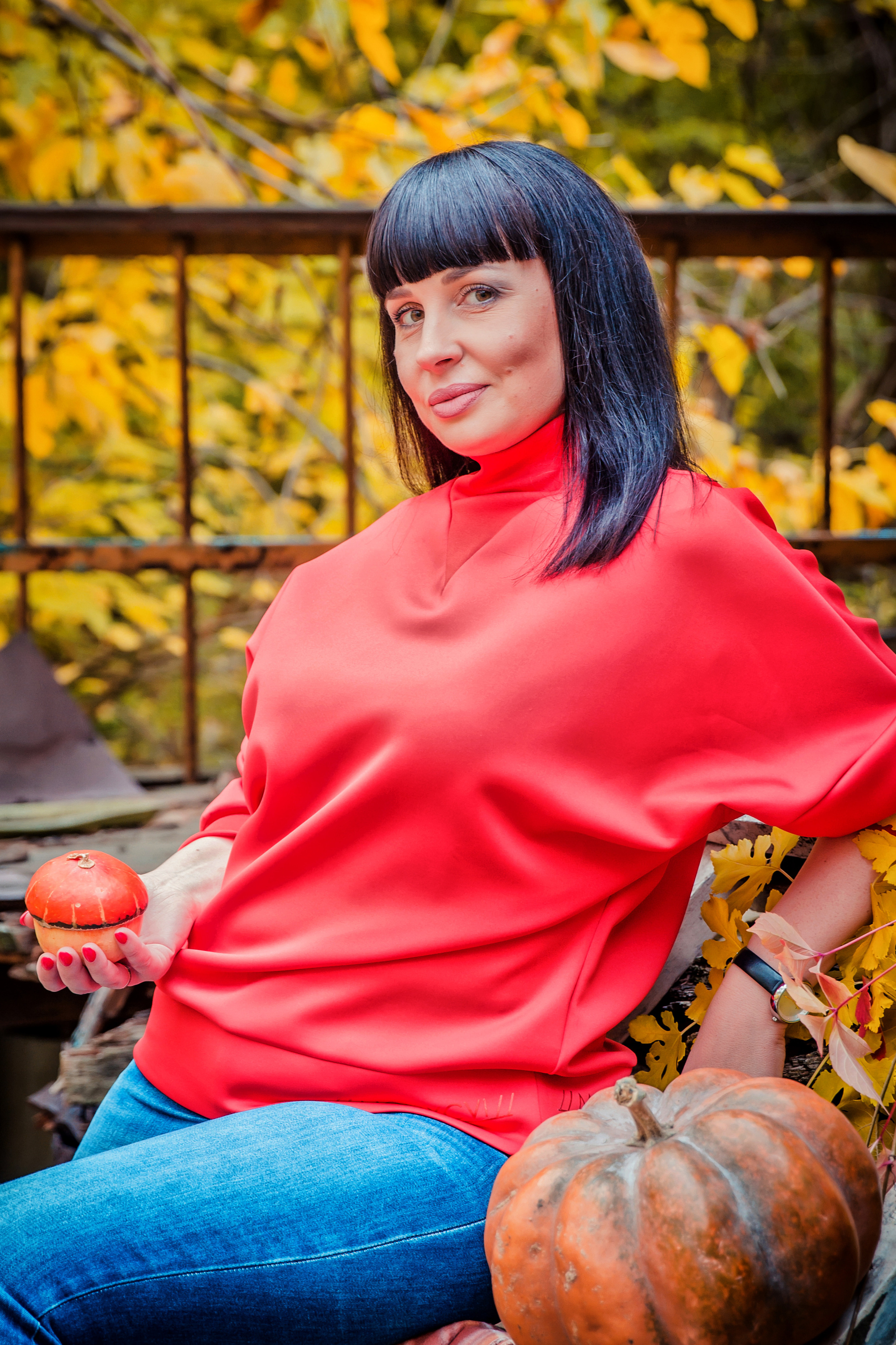 ДЕВИЧНИК ОСЕНЬЮ. Современные Выпускные Альбомы в Ростове-на-Дону