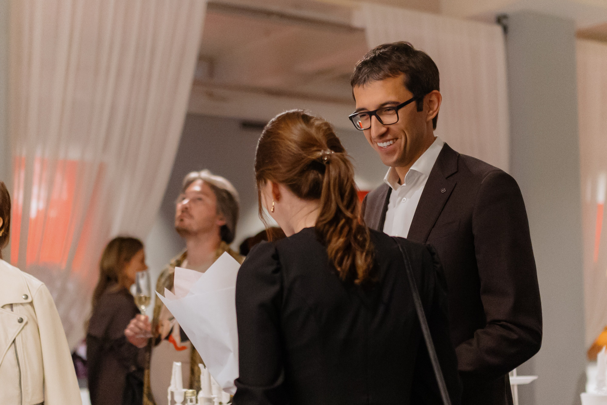 Фотограф на открытие выставки. Свадебный фотограф в Москве Мария Крош