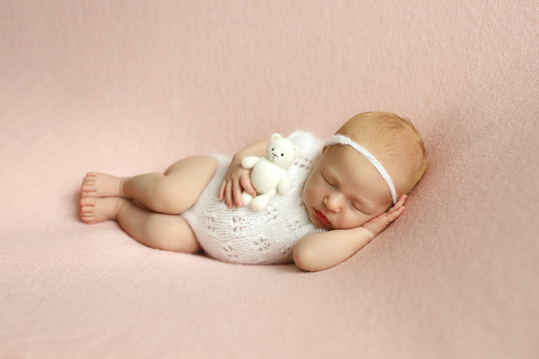 Фотосессия малыша Екатеринбург. Фотосессия новорождённого Екатеринбург. Фотограф newborn Екатеринбург. Фотограф новорожденных Екатеринбург. Фотограф Екатеринбург. Фотосессия Екатеринбург. Фотосессия под ключ Екатеринбург 