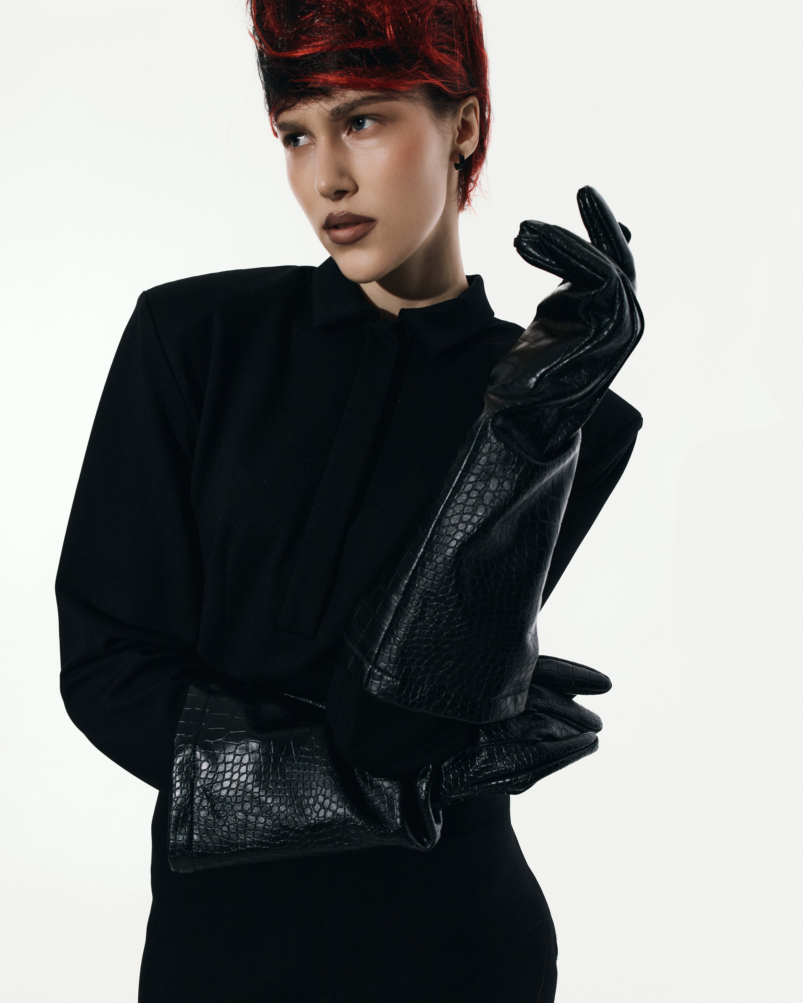 Светла. Студийный фотограф в Москве Илья Сухов