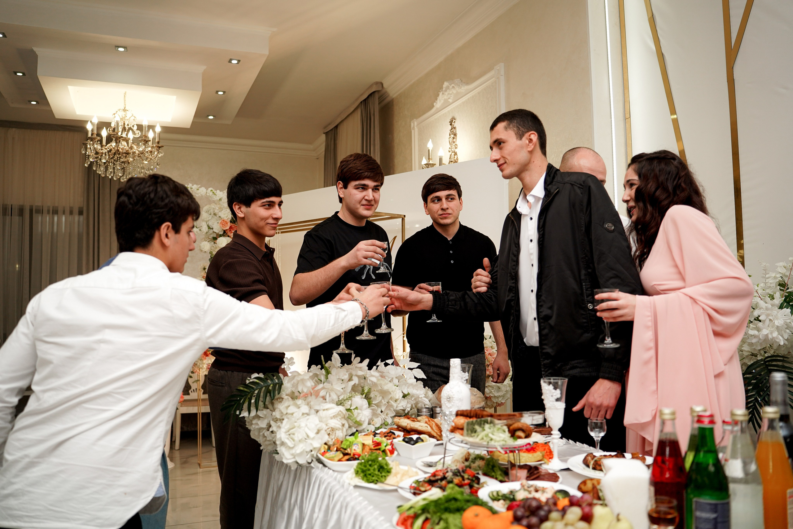 Сватовство. Свадебный фотограф в Ростове-на-Дону. Таинство Крещения и Венчания, семейные фотосессии. Алёна Чёботова