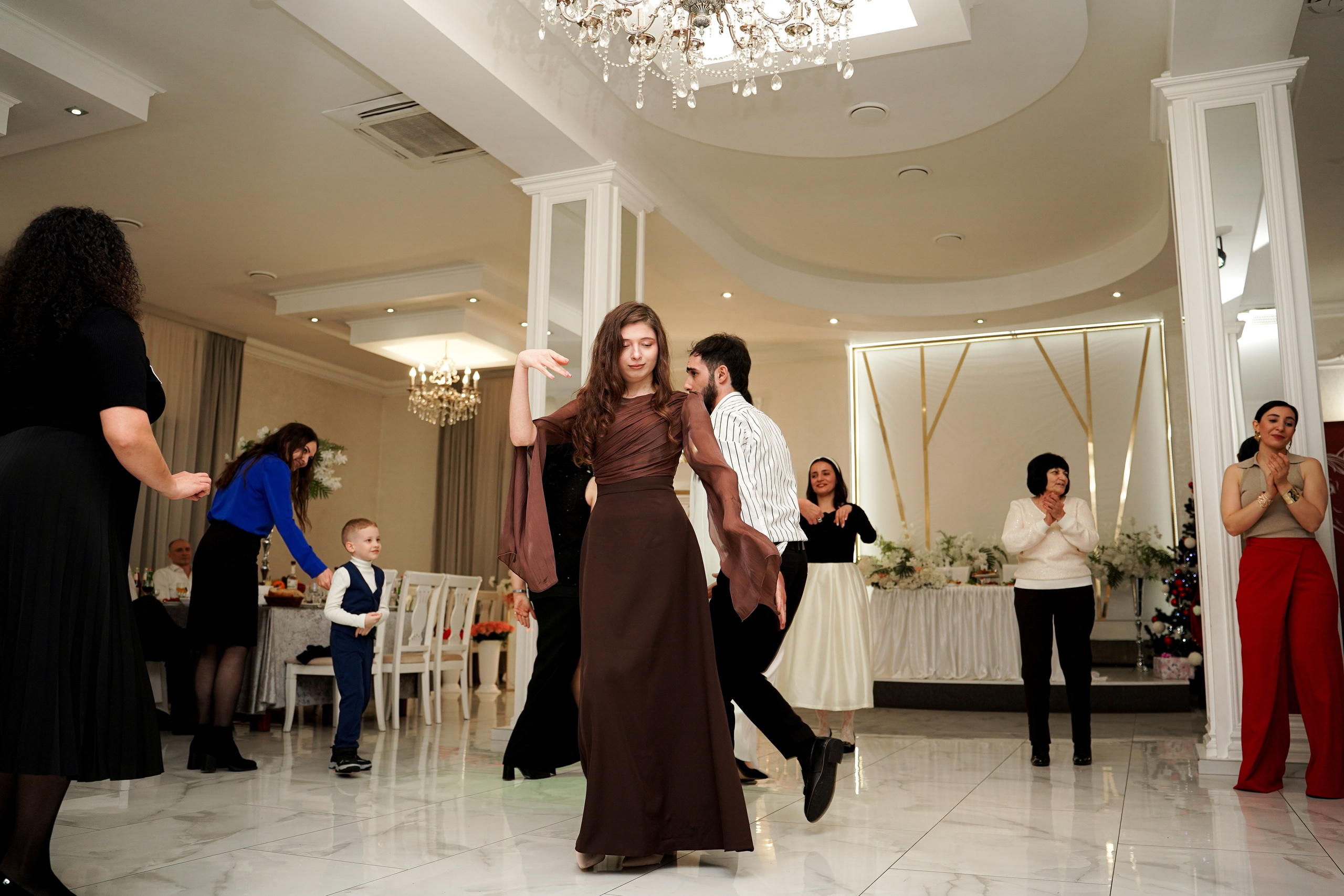 Сватовство. Свадебный фотограф в Ростове-на-Дону. Таинство Крещения и Венчания, семейные фотосессии. Алёна Чёботова