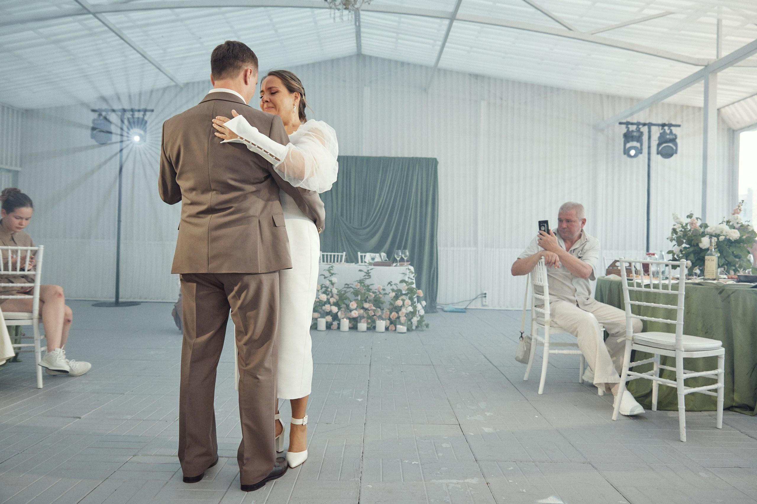 Счастье здесь. Свадебный фотограф Антон Артюшин. Работаю в Нижнем Новгороде и Москве