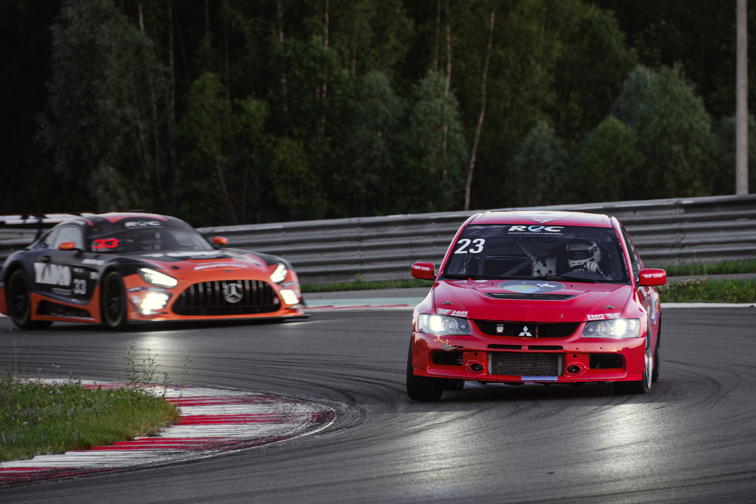 Российская серия гонок на выносливость. Авто и мотоспорт — фотограф Антон Медведев iCoguar