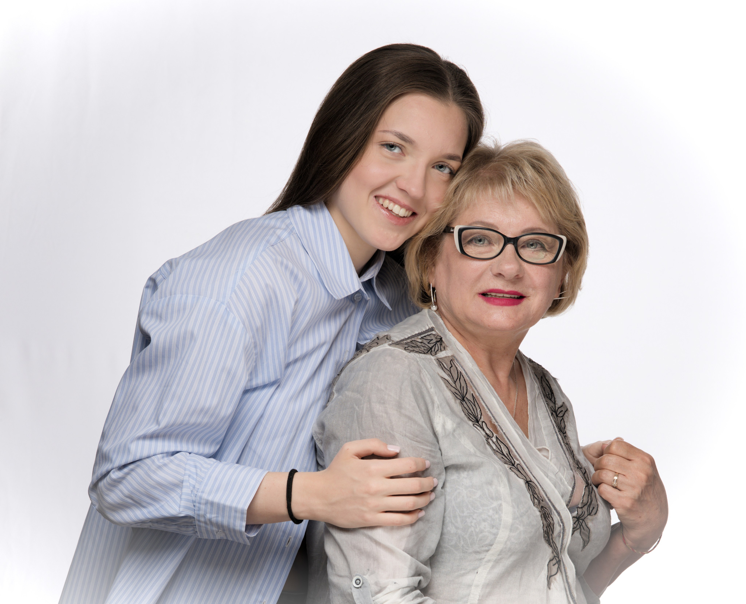 Арина с бабушкой. Портретный фотограф в Тюмени Баталина Ольга