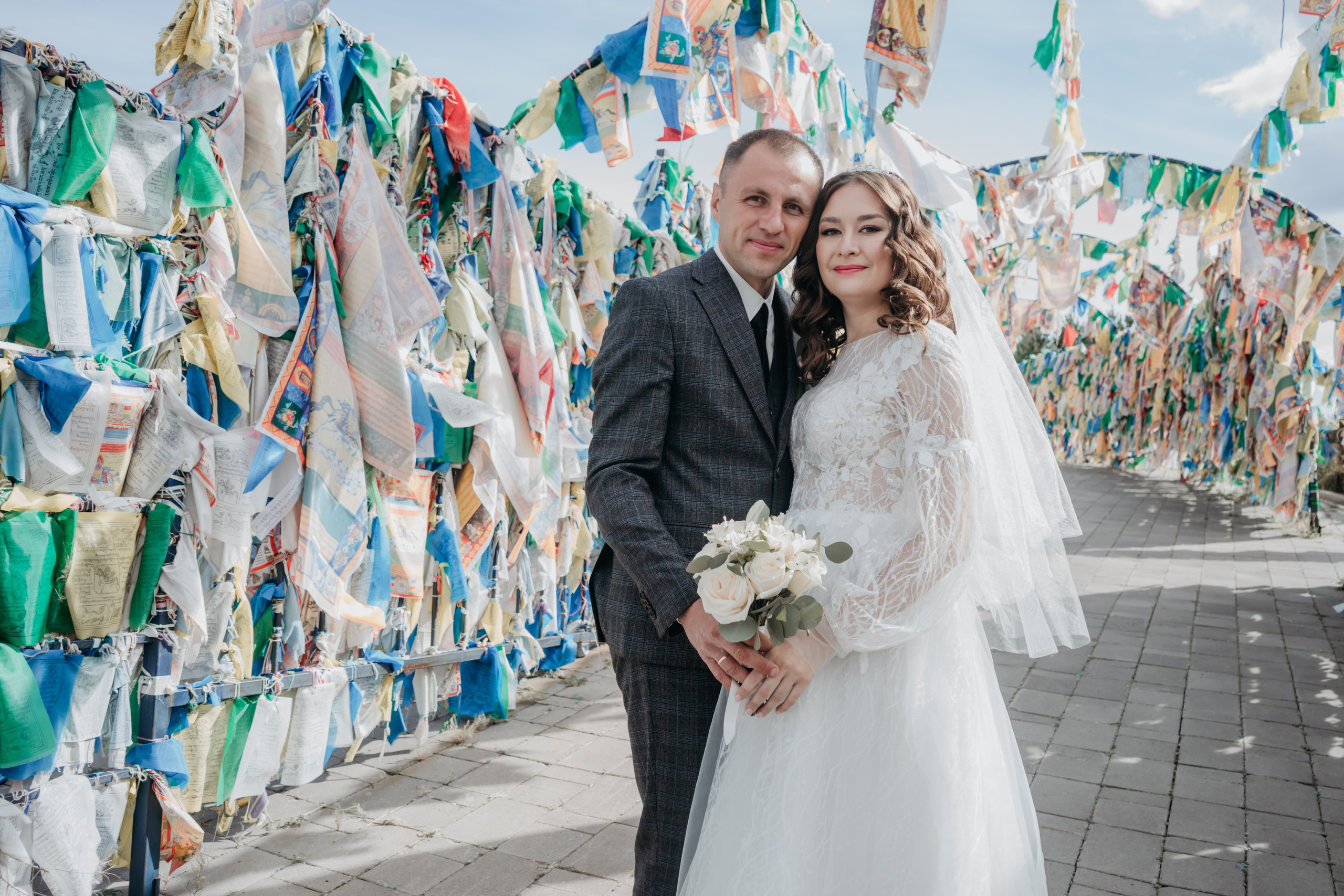 Свадебный фотографии с прогулки в окрестностях Улан-Удэ. Фотограф в Улан-Удэ. Свадебный фотограф в Улан-Удэ