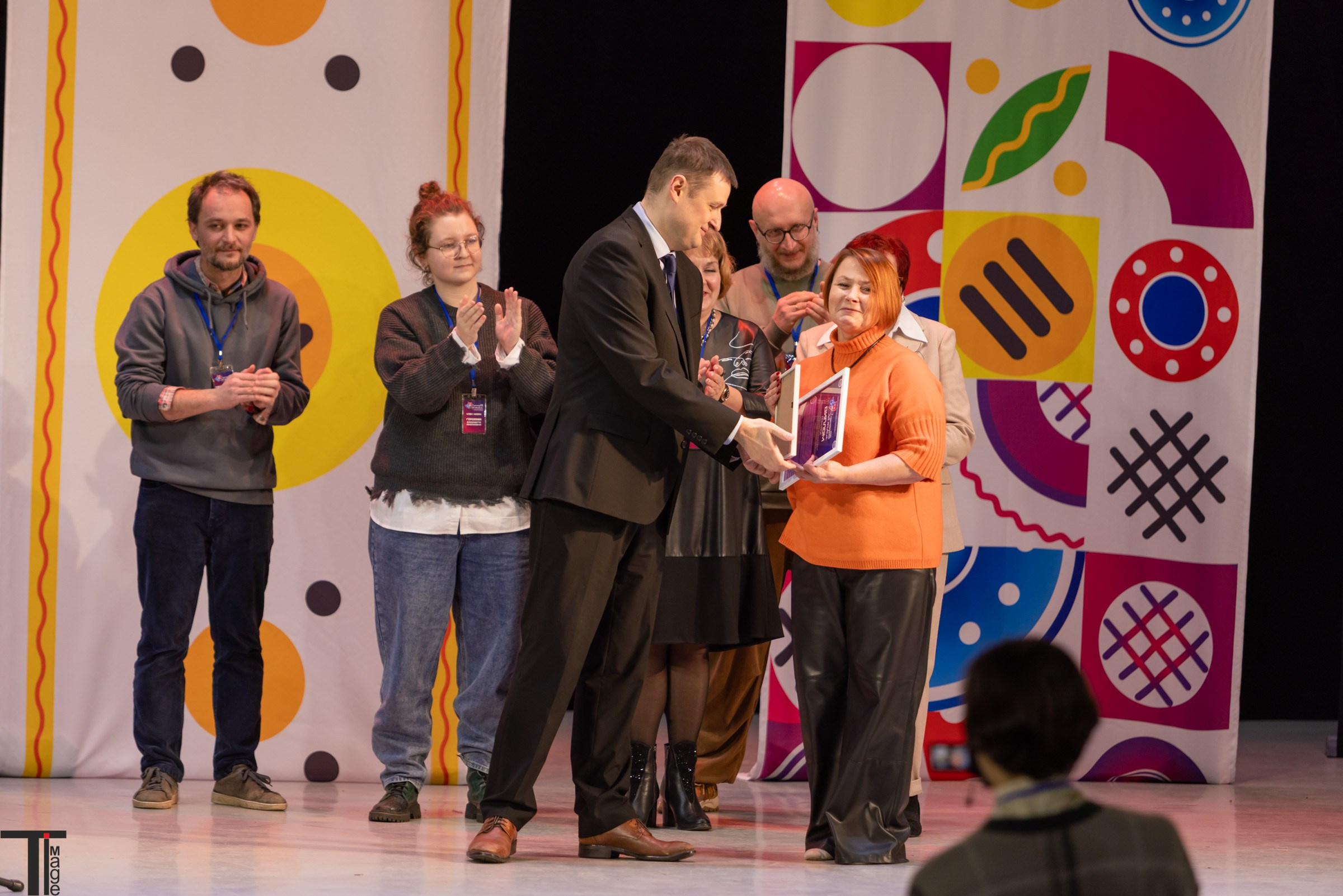 Театральная Вятка 2025. Имидж Технологии — репортажная фотография в Кирове Кировской области. Производство сувенирных магнитов, заливных этикеток и значков