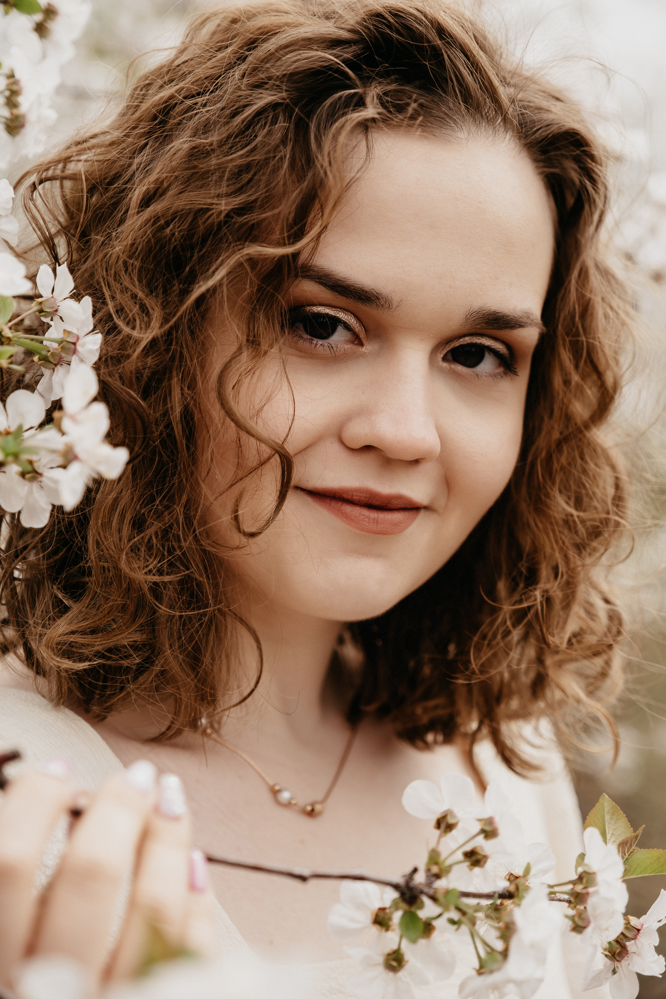 Фотосессия в цветущих садах Волгоград. Свадебный и семейный фотограф в Волгограде Кристина Иванова