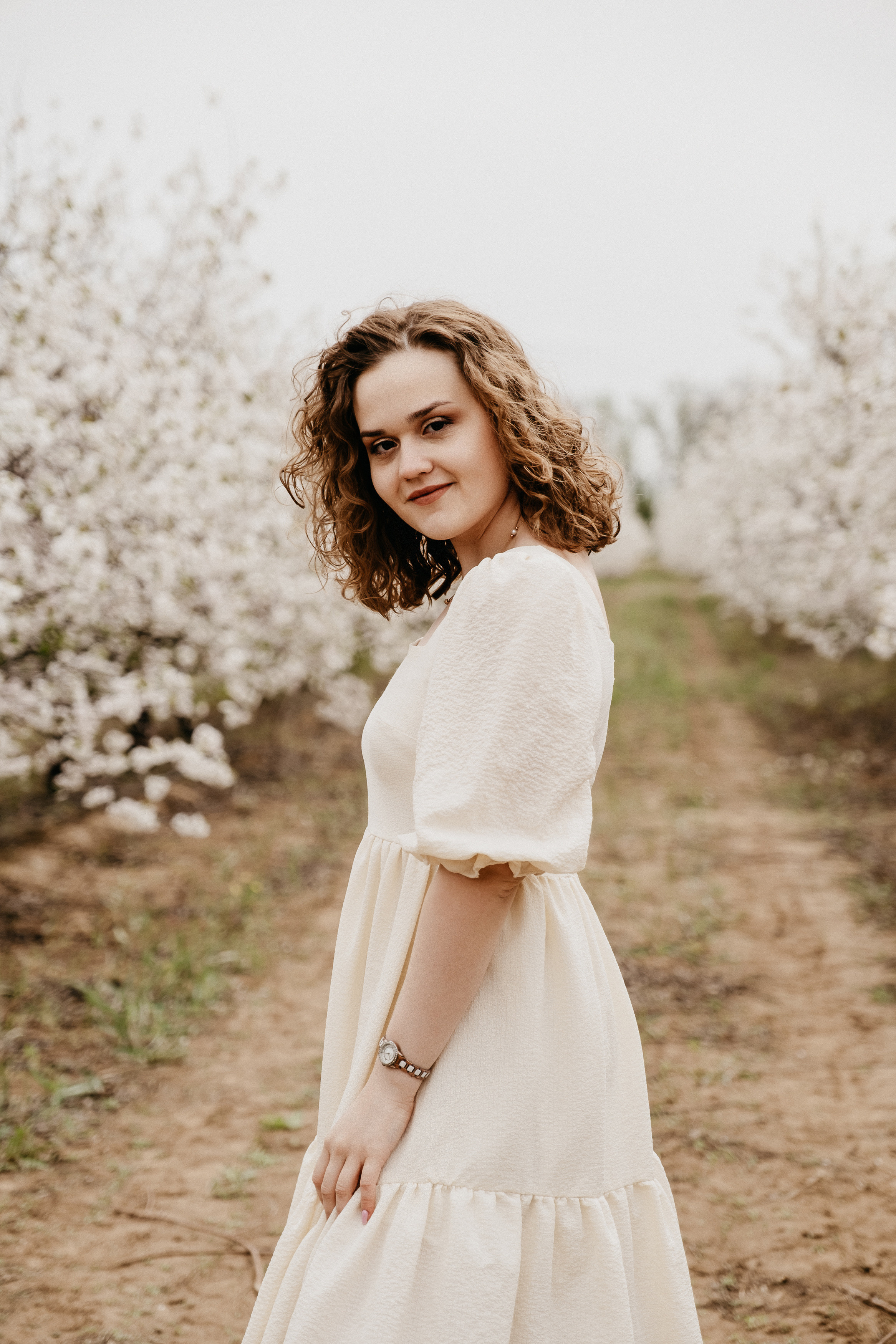 Фотосессия в цветущих садах Волгоград. Свадебный и семейный фотограф в Волгограде Кристина Иванова