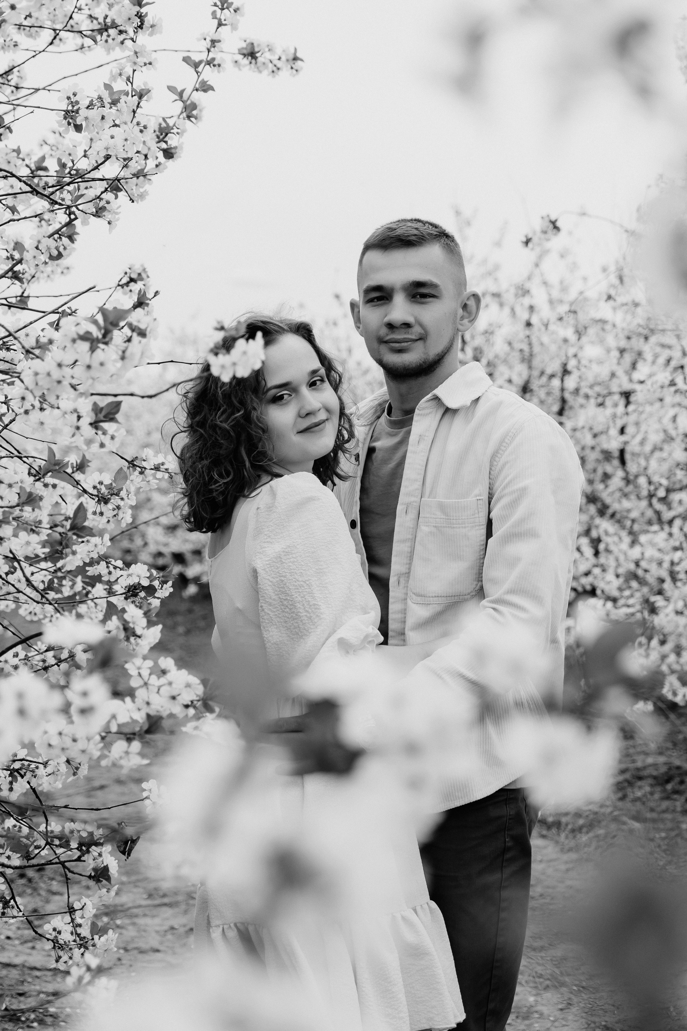 Фотосессия в цветущих садах Волгоград. Свадебный и семейный фотограф в Волгограде Кристина Иванова