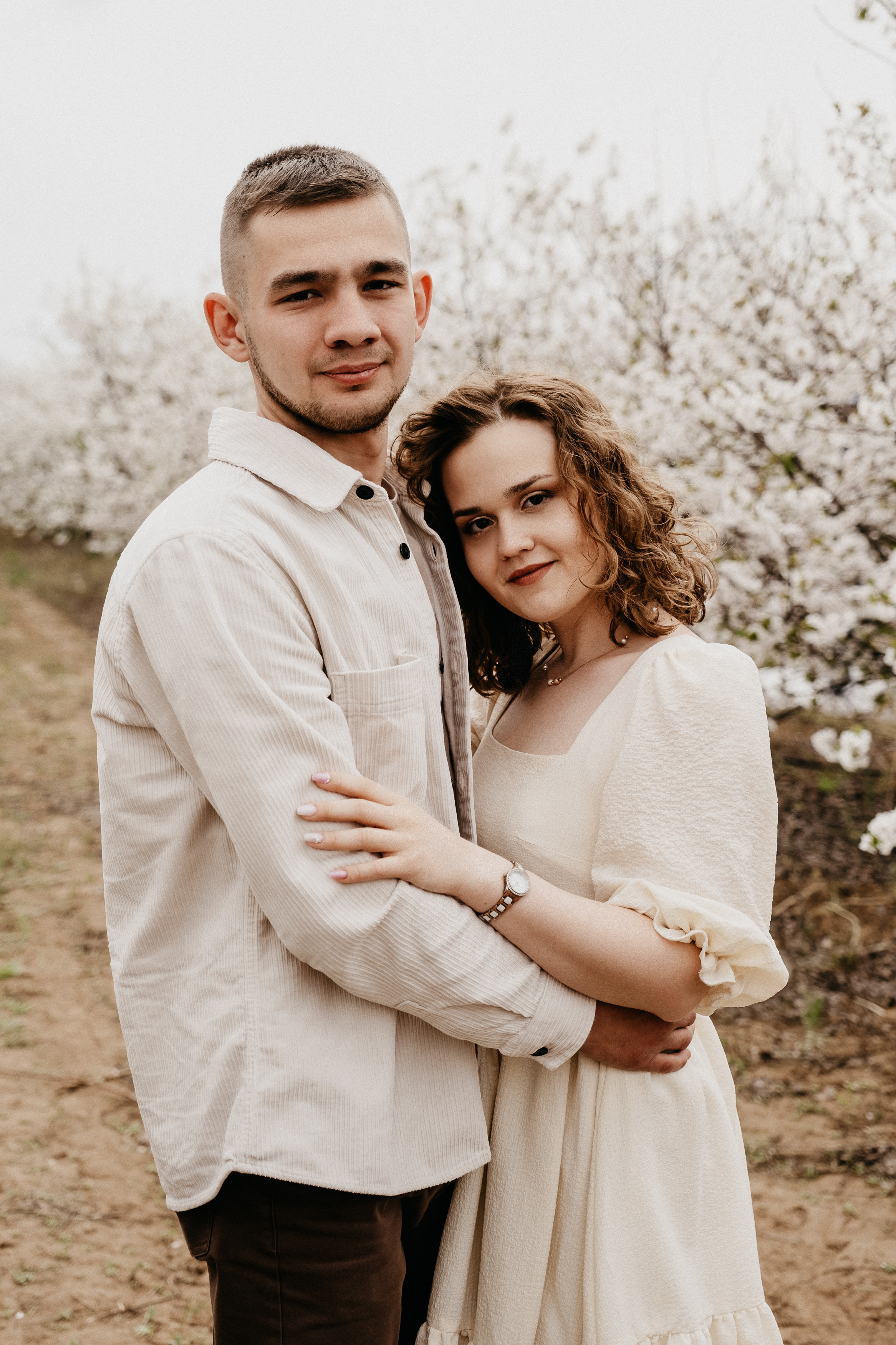 Фотосессия в цветущих садах Волгоград. Свадебный и семейный фотограф в Волгограде Кристина Иванова