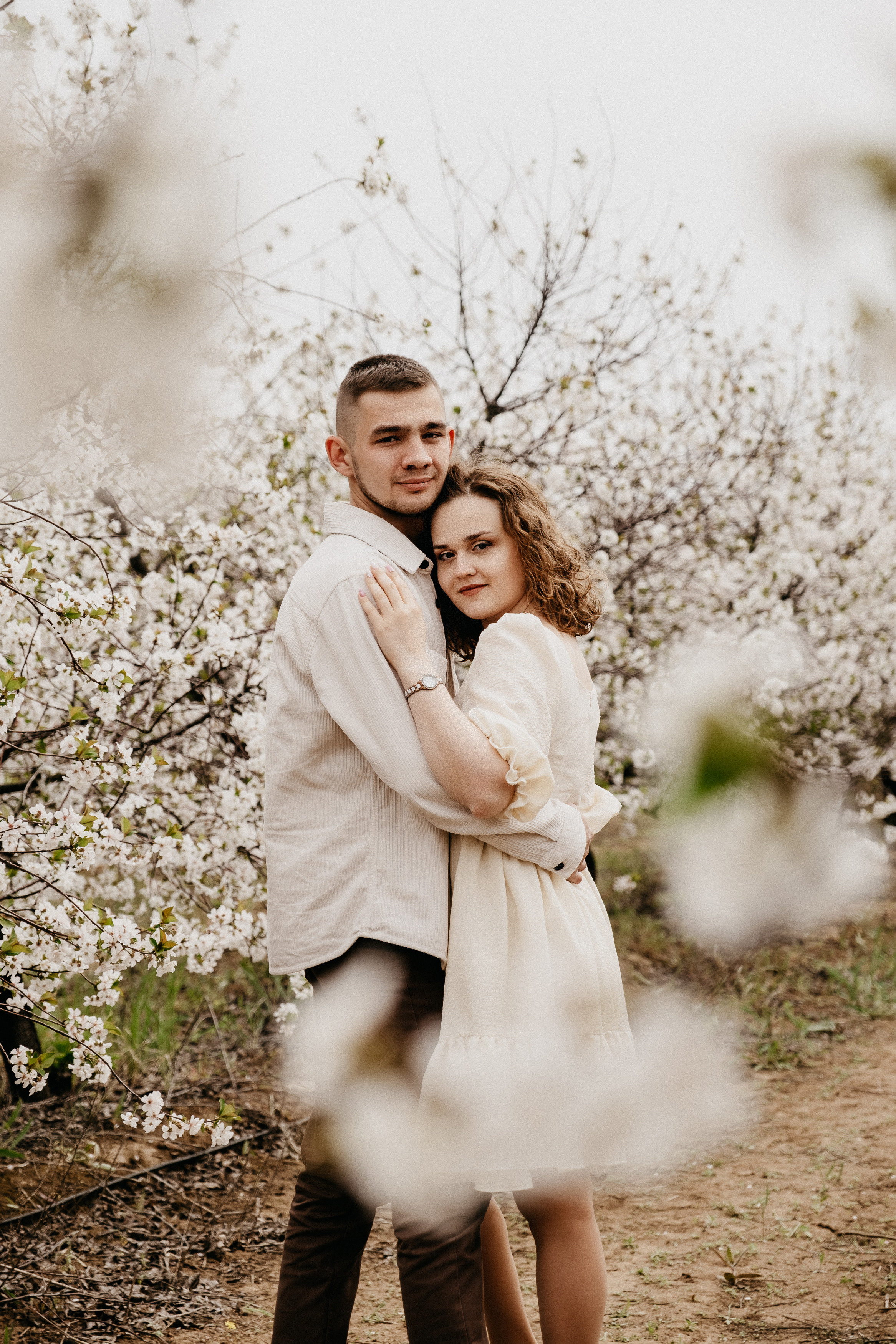 Фотосессия в цветущих садах Волгоград. Свадебный и семейный фотограф в Волгограде Кристина Иванова