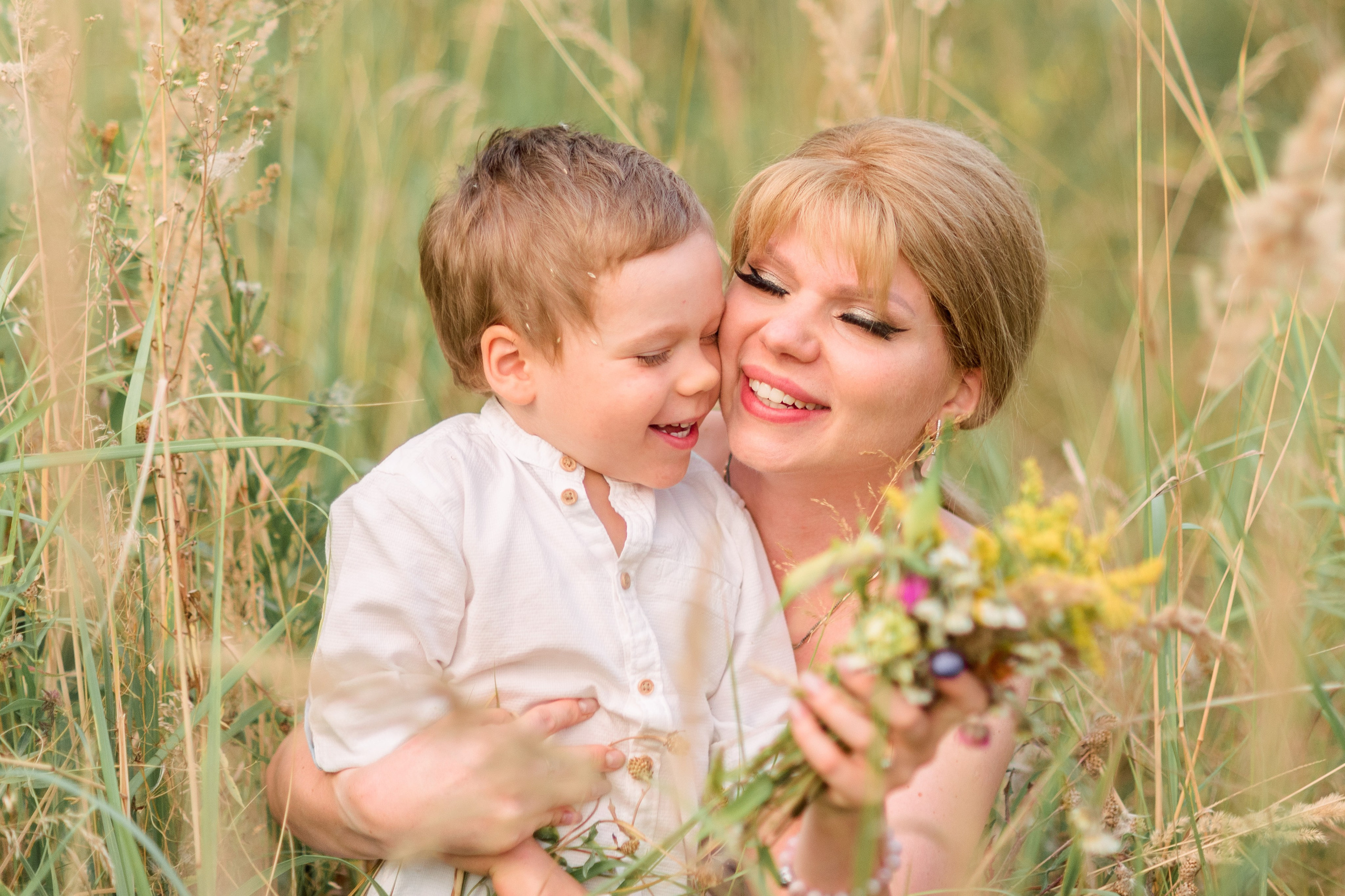 В поле. Фотограф Юлия Попова