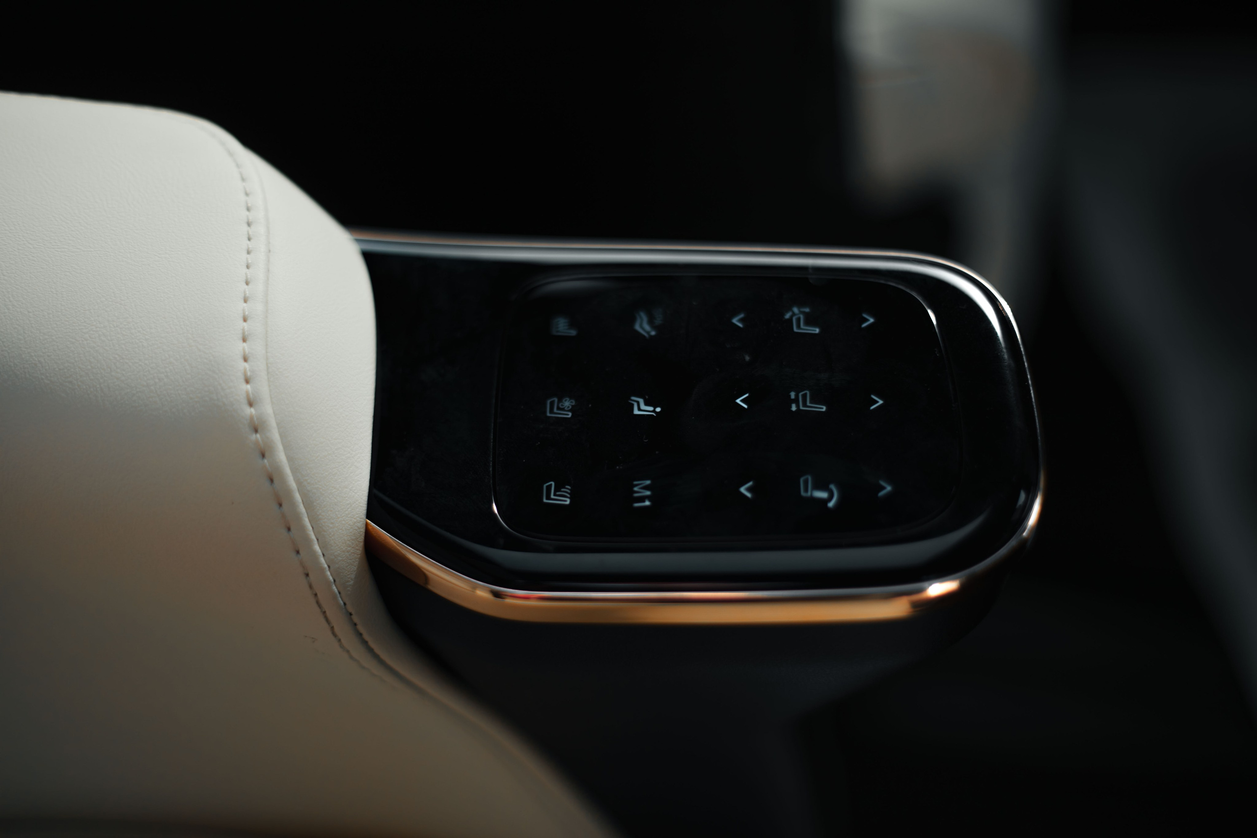 Бизнес съемка для автосалона GAC в городе Ижевск. Бизнес фотограф Ижевск — Назаров Роман