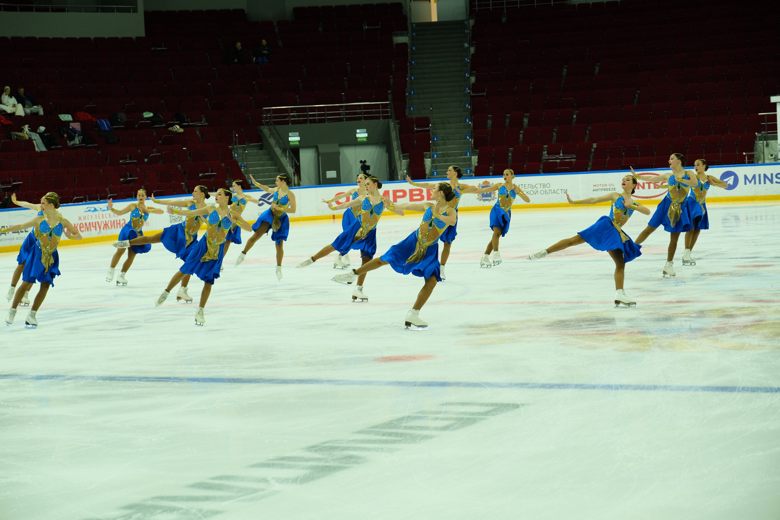 «Самарочка» этап кубка России по синхронному фигурному катанию. Александр Носов. Портретный и репортажный фотограф в Самаре