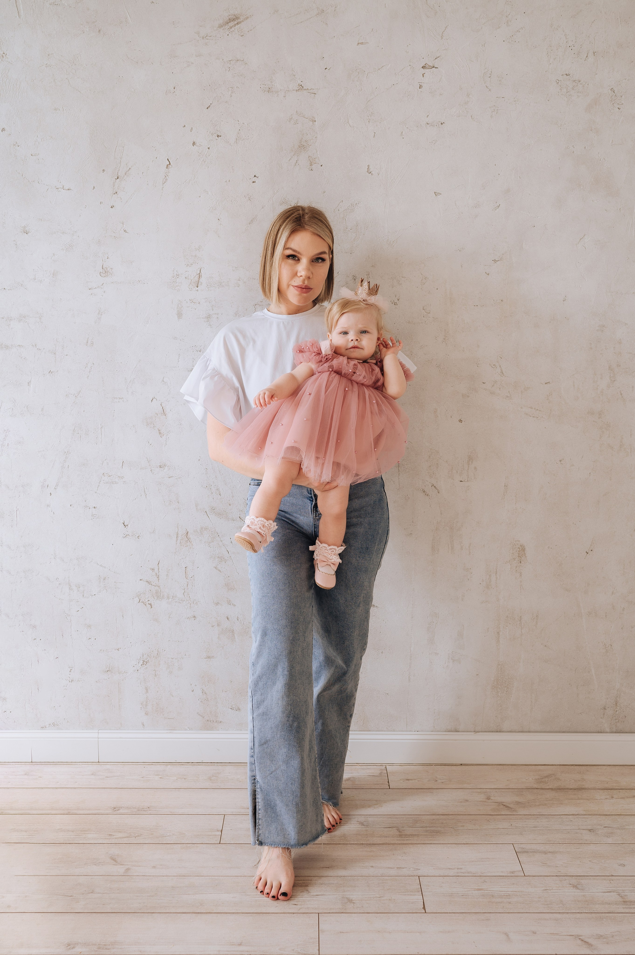 Семейная фотосессия на годик Евы. Фотограф в Москве и Московской области Таня Яблочкина