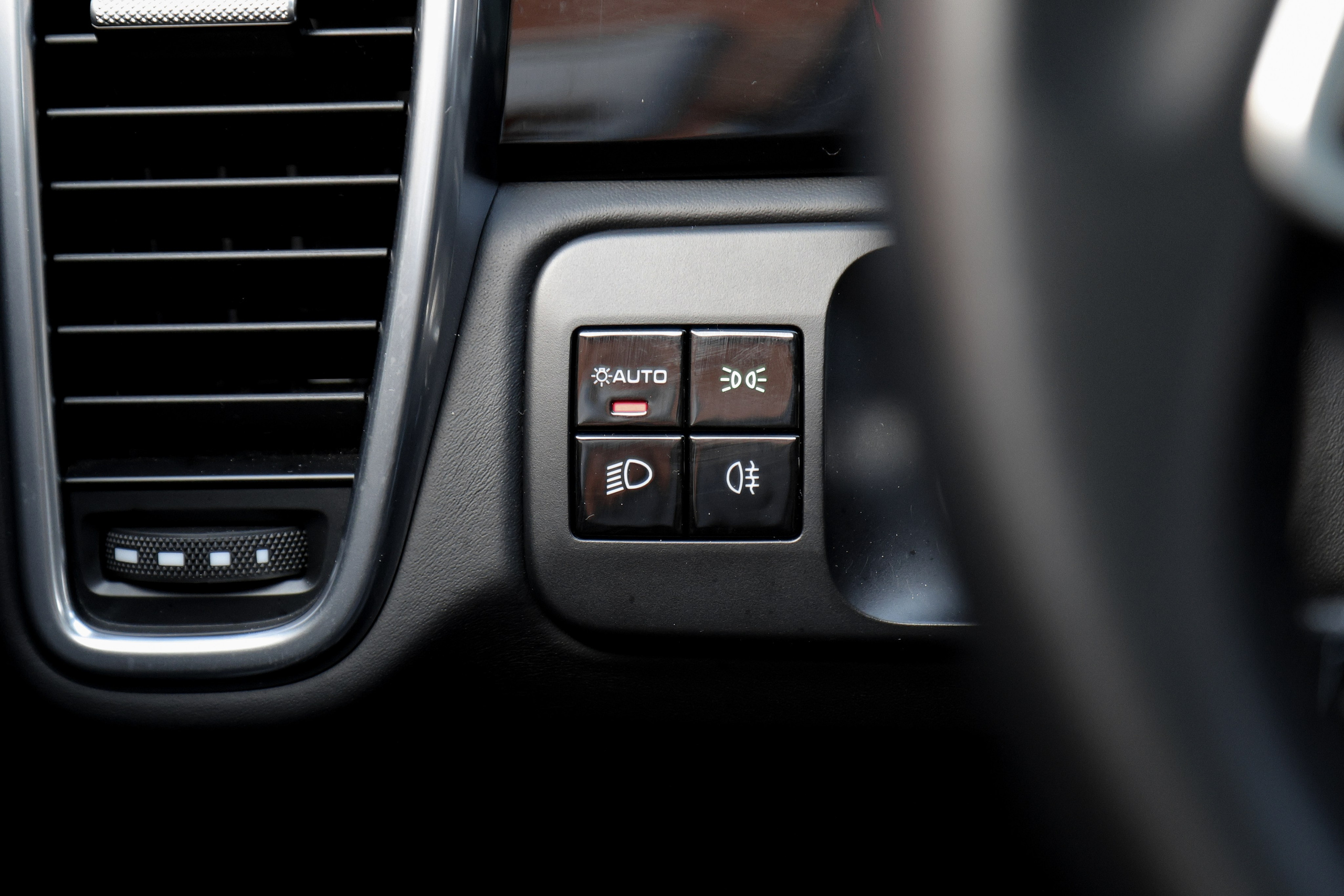 2020 Porsche Cayenne 3.0 AT. Mixturecaptures