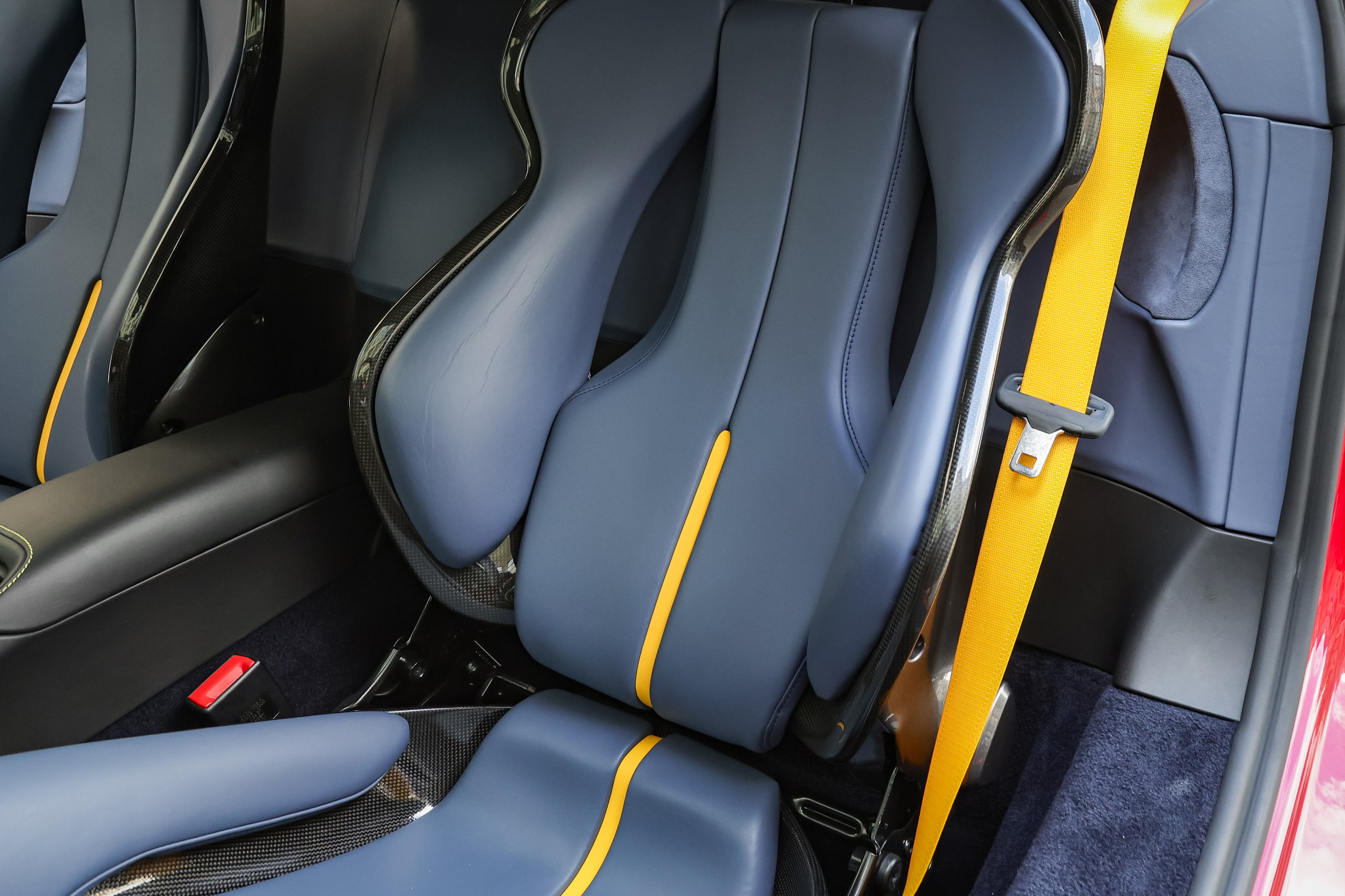 FERRARI SF90 STRADALE. Mixturecaptures