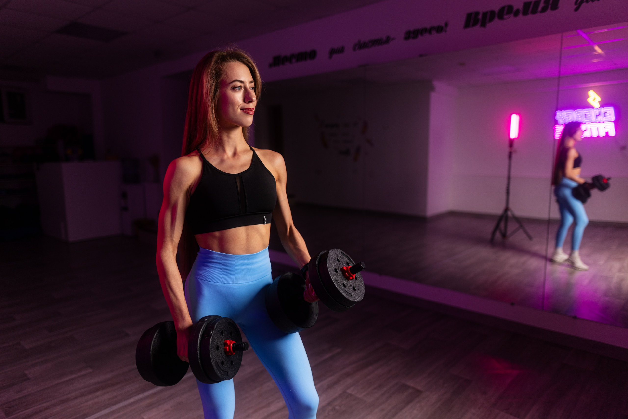 Съемка с Викторией в помещении с дополнительным светом для себя. Дмитрий Шульгин, портретный фотограф в Воронеже