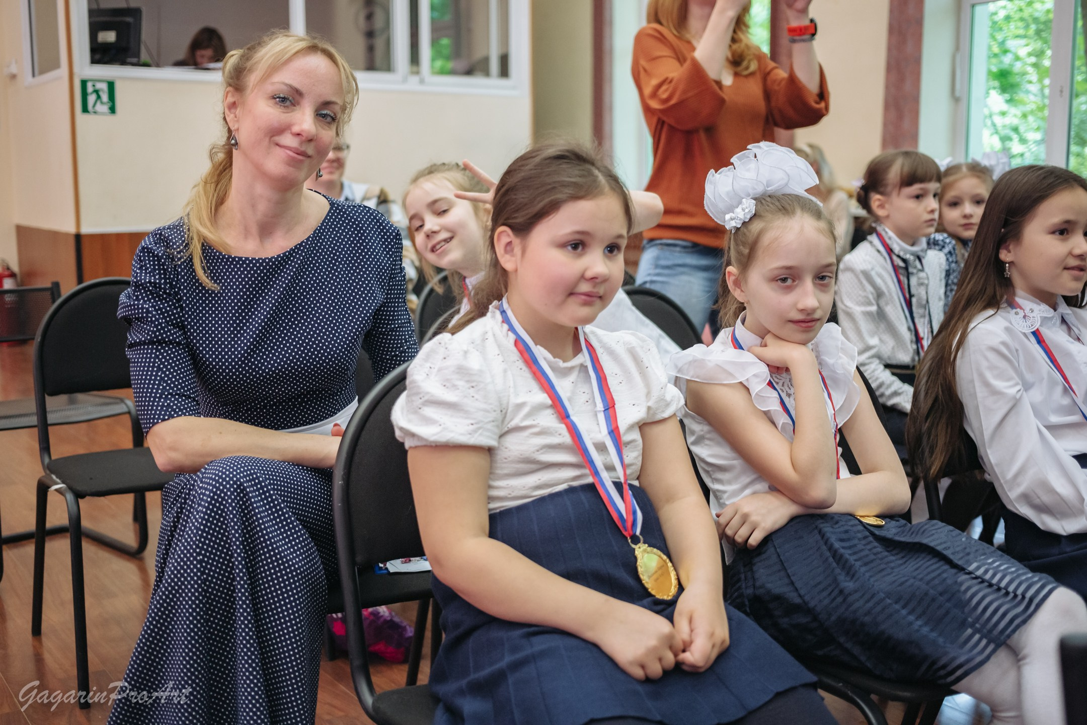 Репортаж в школе на выпускной. Фотограф на выпускной. GagarinProArt