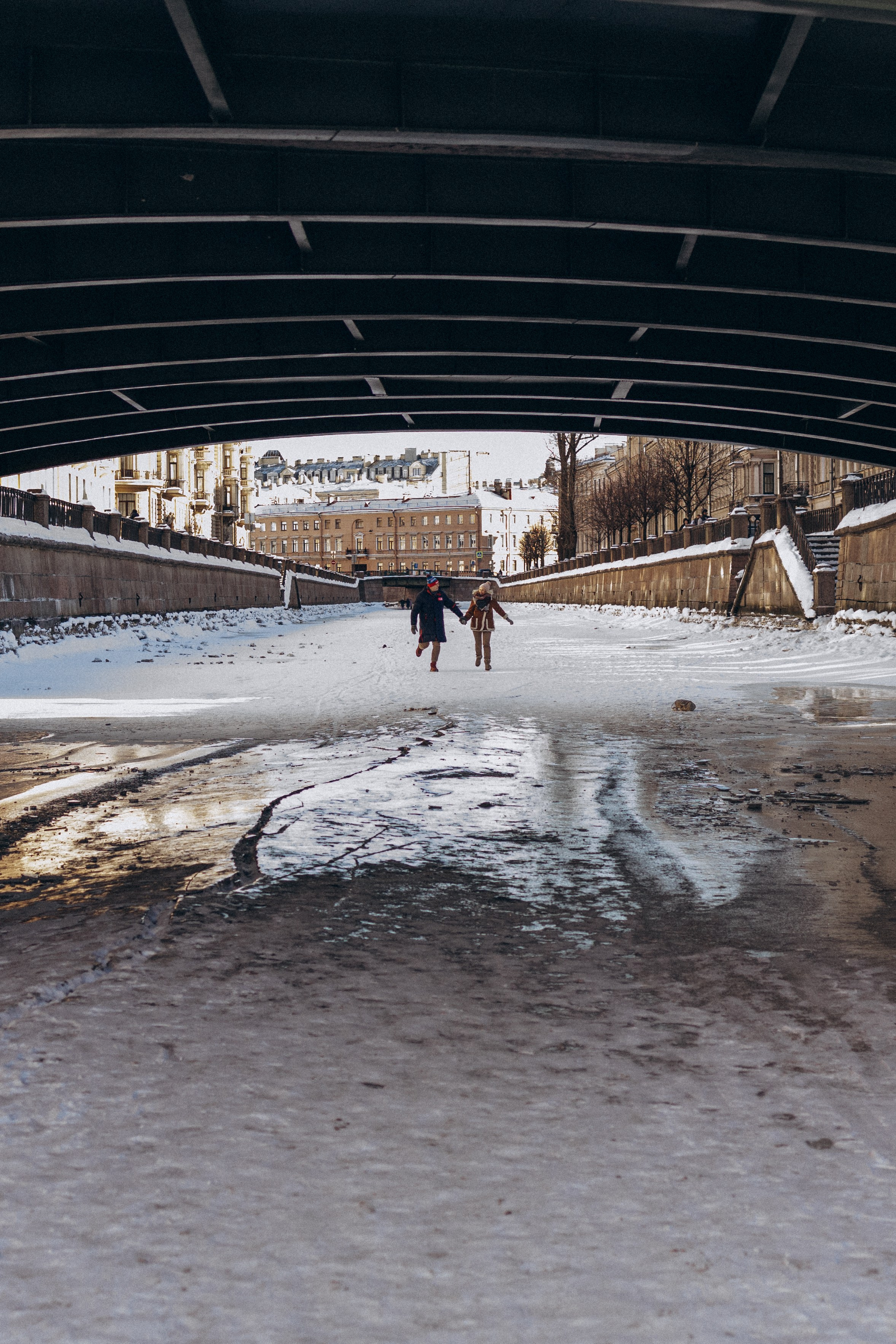 Свидание под мостом. Семейный фотограф в Санкт-Петербурге Лена Соколова