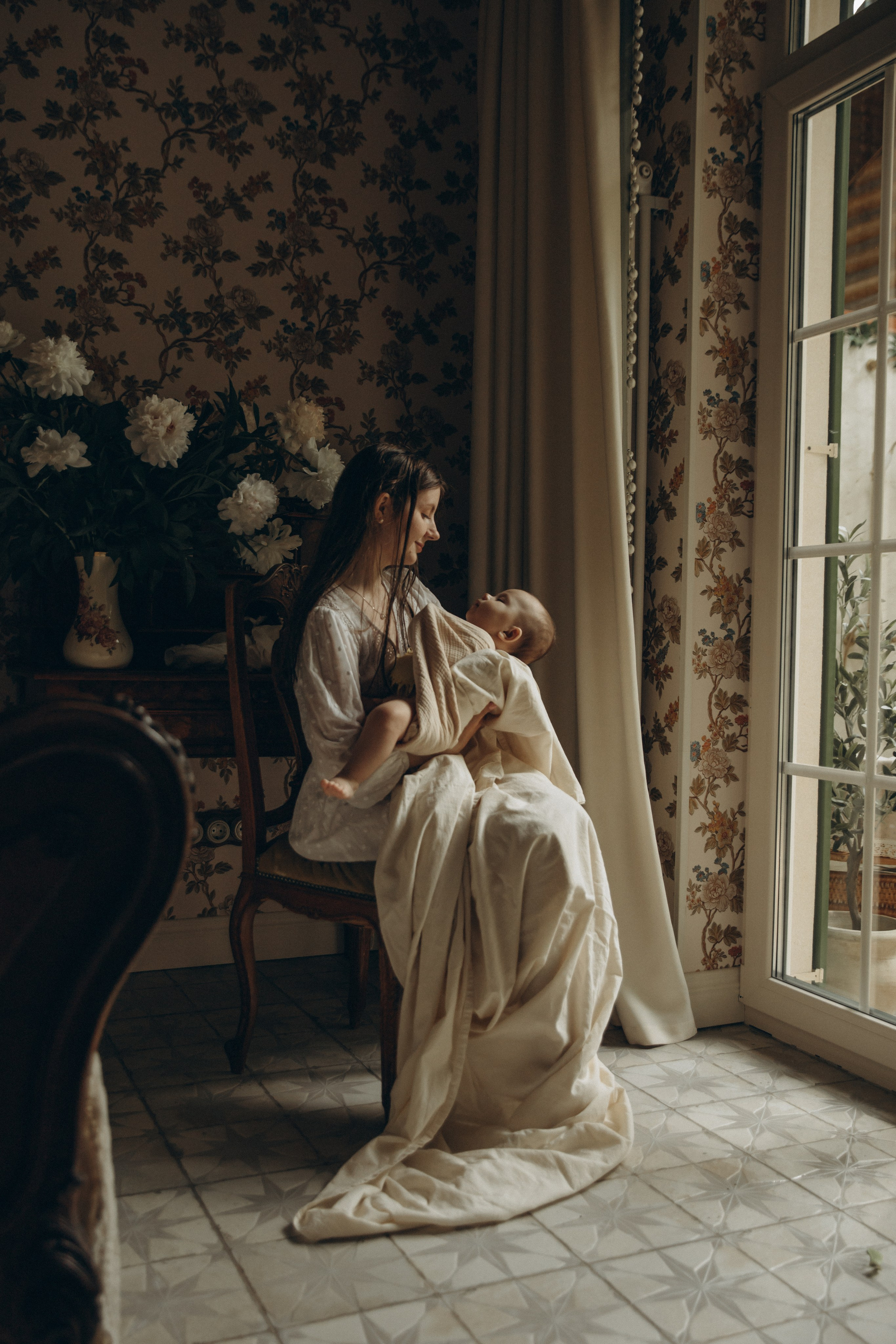 Семейная фотосессия в доме. Семейный фотограф в Москве и Королеве Евгения Баукова