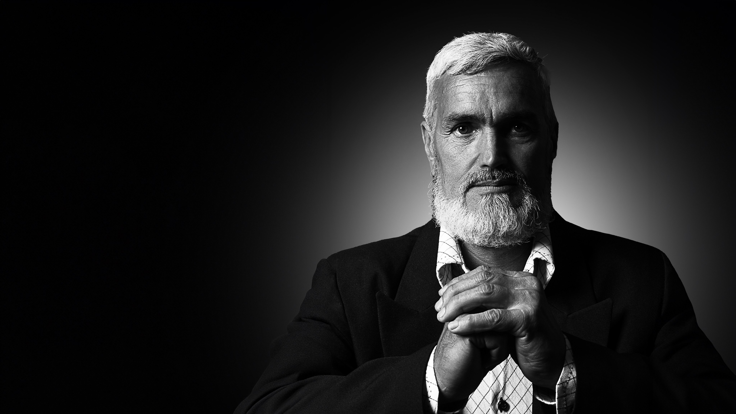 Портретный и предметный фотограф в Казани Александр Малафеев