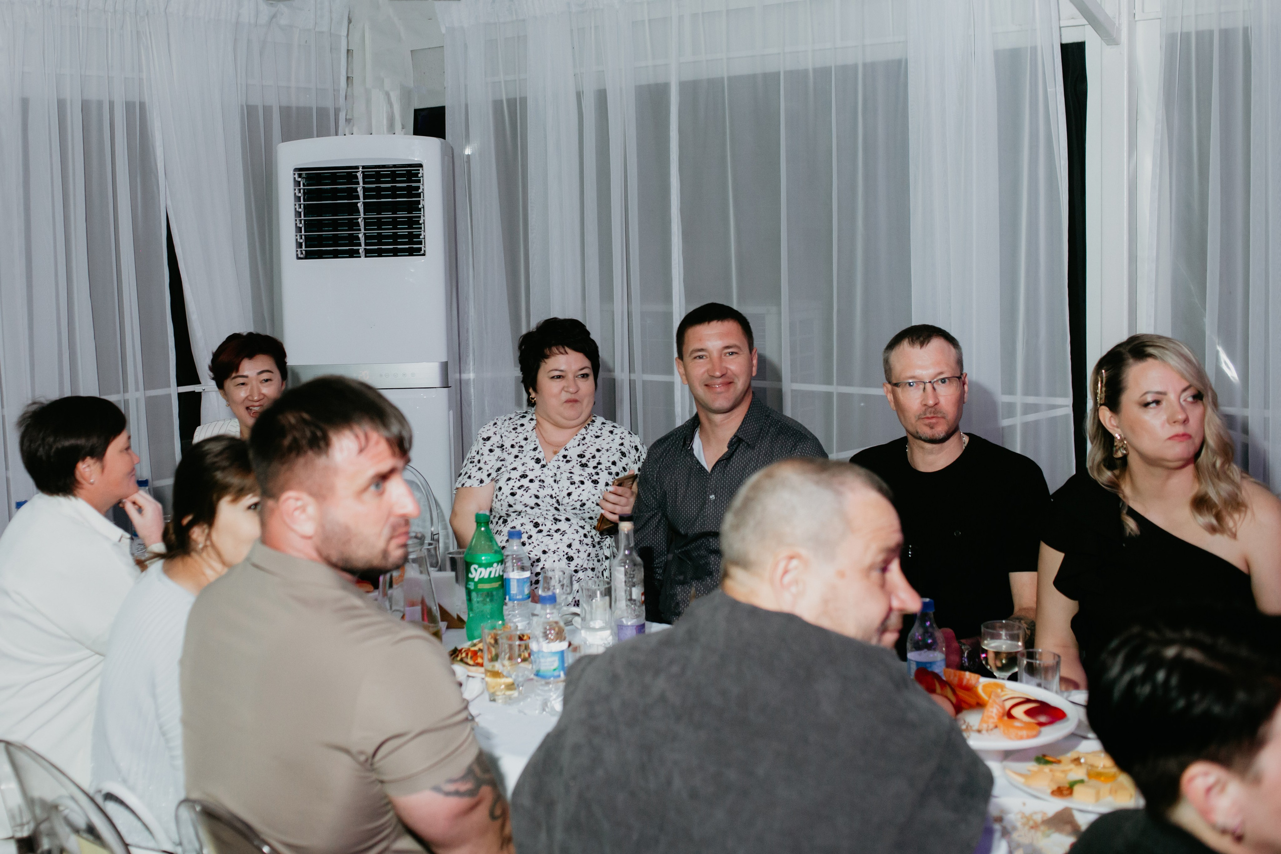 Выпускной 2025 (41 школа) 11 класс. Фотограф в Челябинске Ополихина Анна