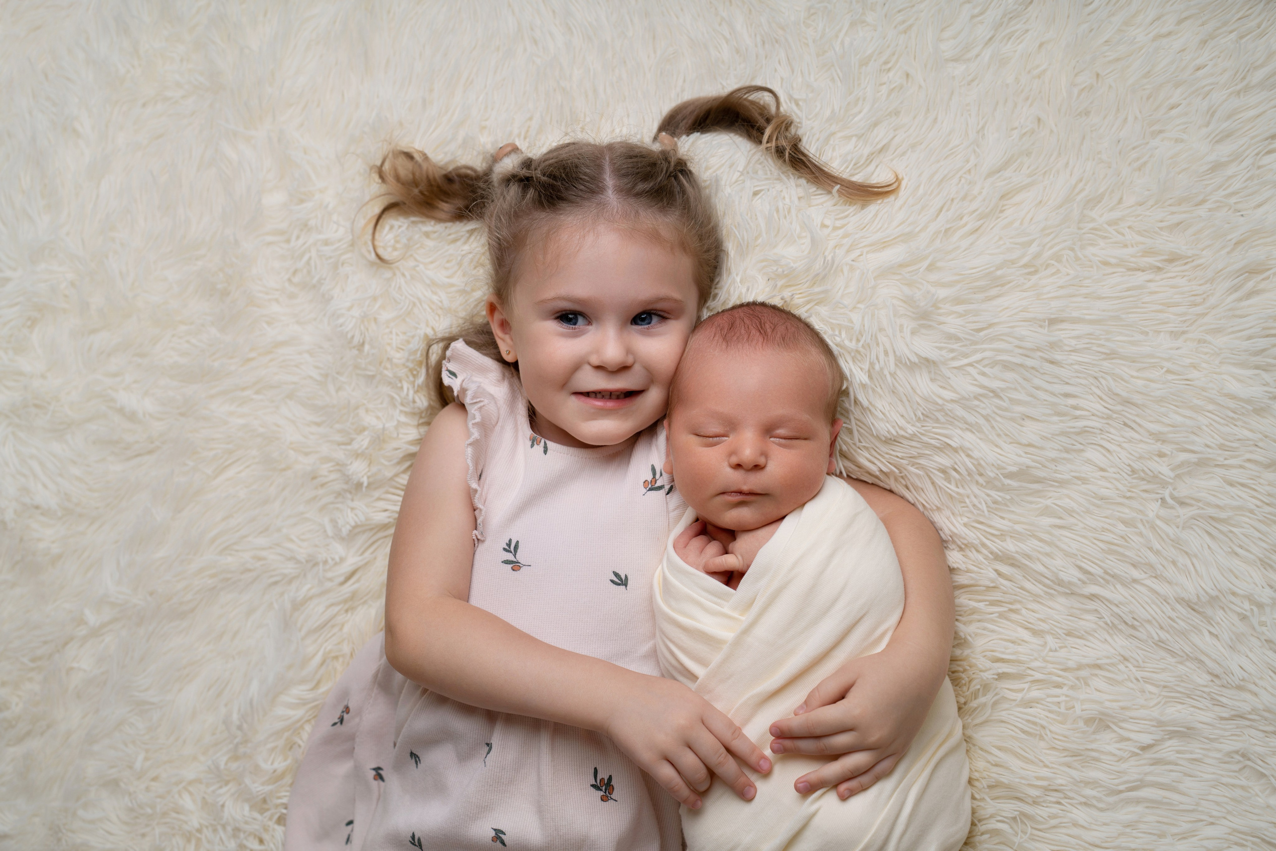 Фото с родителями/Макроснимки. Фотограф новорожденных Оренбург и свадебный фотограф Оренбург