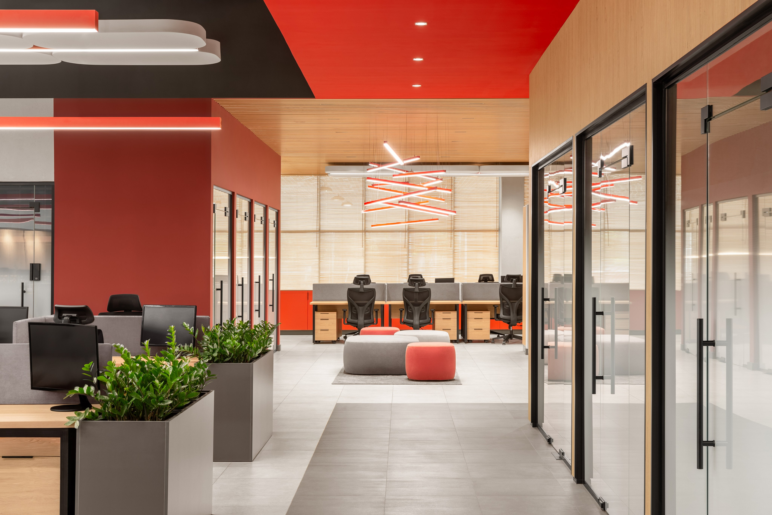 Алёна Красатулина — Allur Auto. Roman Yakunin — interior photographer in Almaty, Kazakhstan