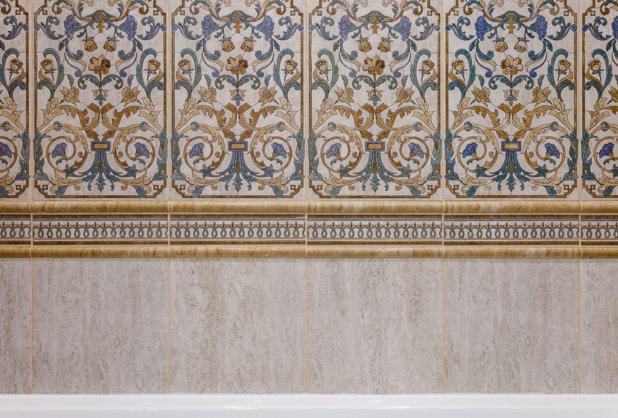 Анализ рынка: Фотографии могут служить инструментом для анализа текущих тенденций в дизайне и предпочтениях потребителей, что помогает производителям адаптировать свои предложения