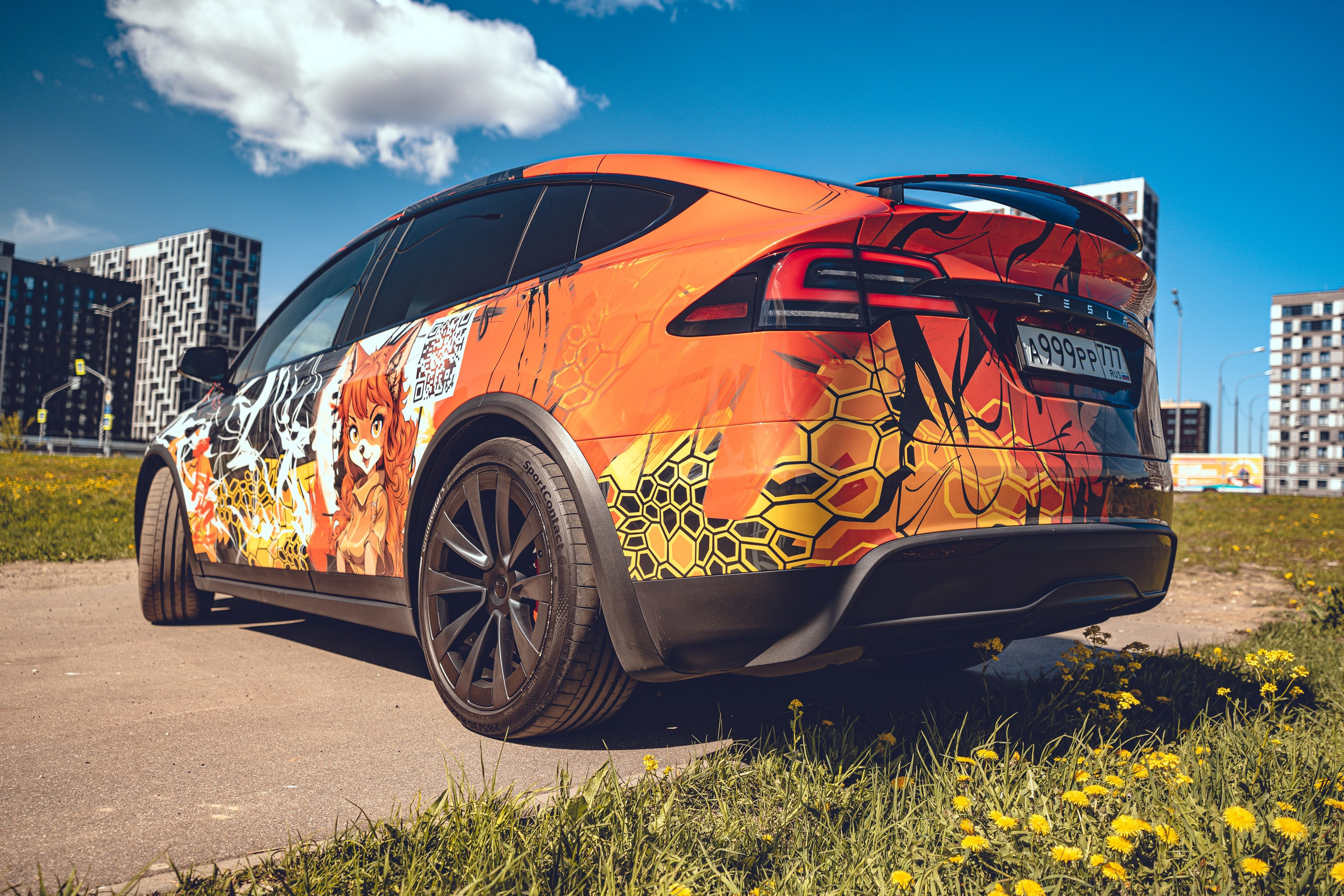 Винилография на Tesla Model X Plaid. Студия дизайна и оклейки авто Barmaley Design