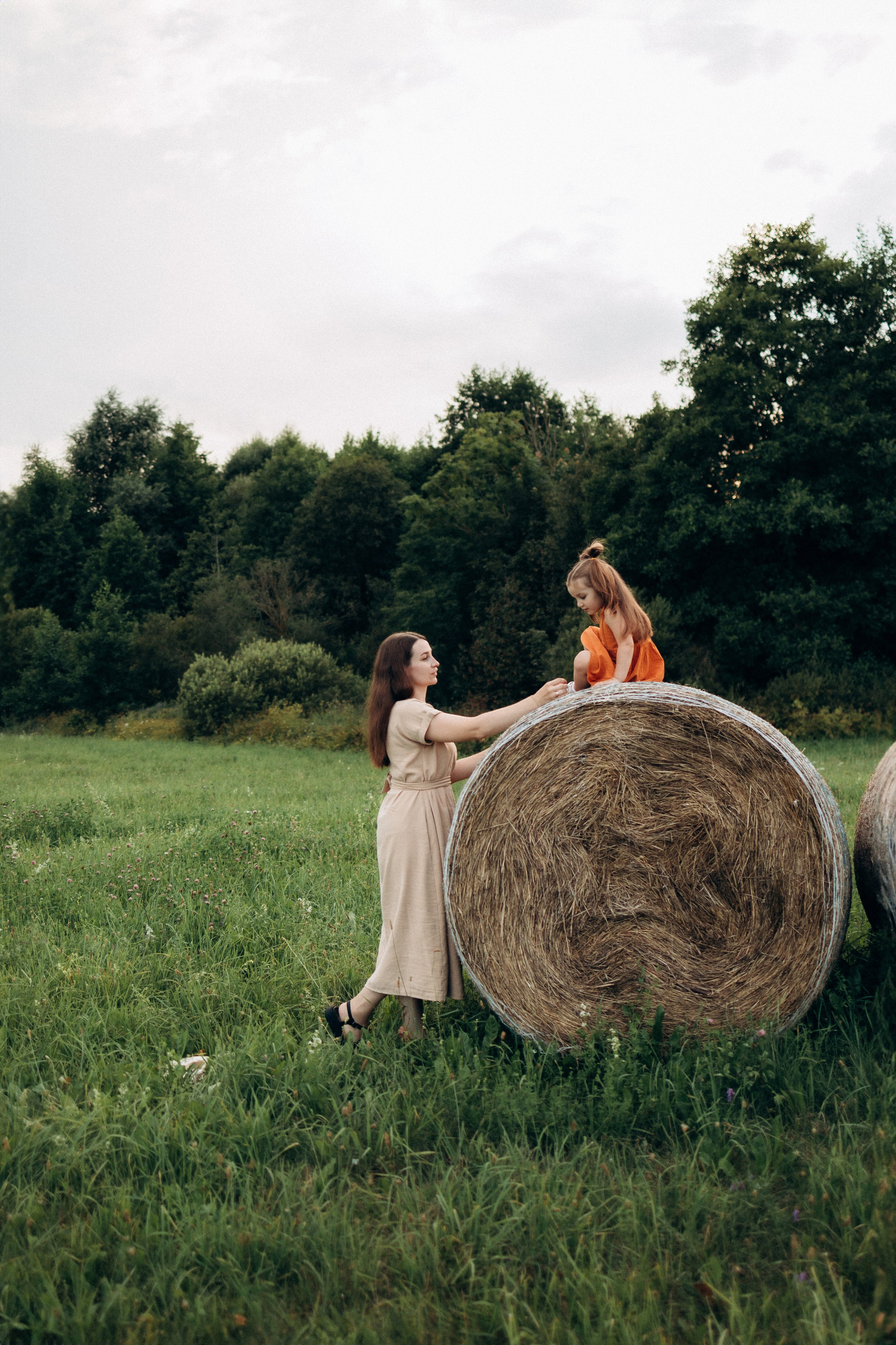 Катя и малышка Аня. Фотограф Елена Рябцева