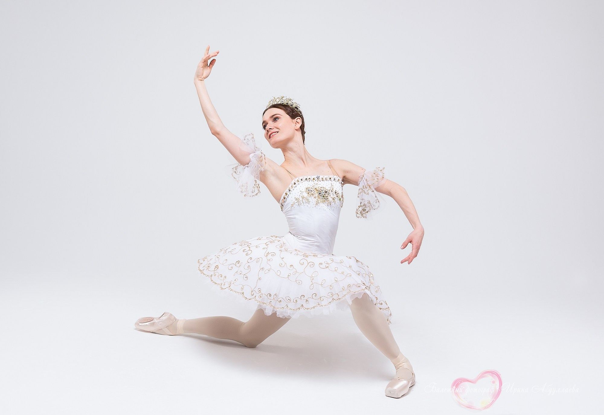 Ведущая балерина Классического национального балета Марина Окунева