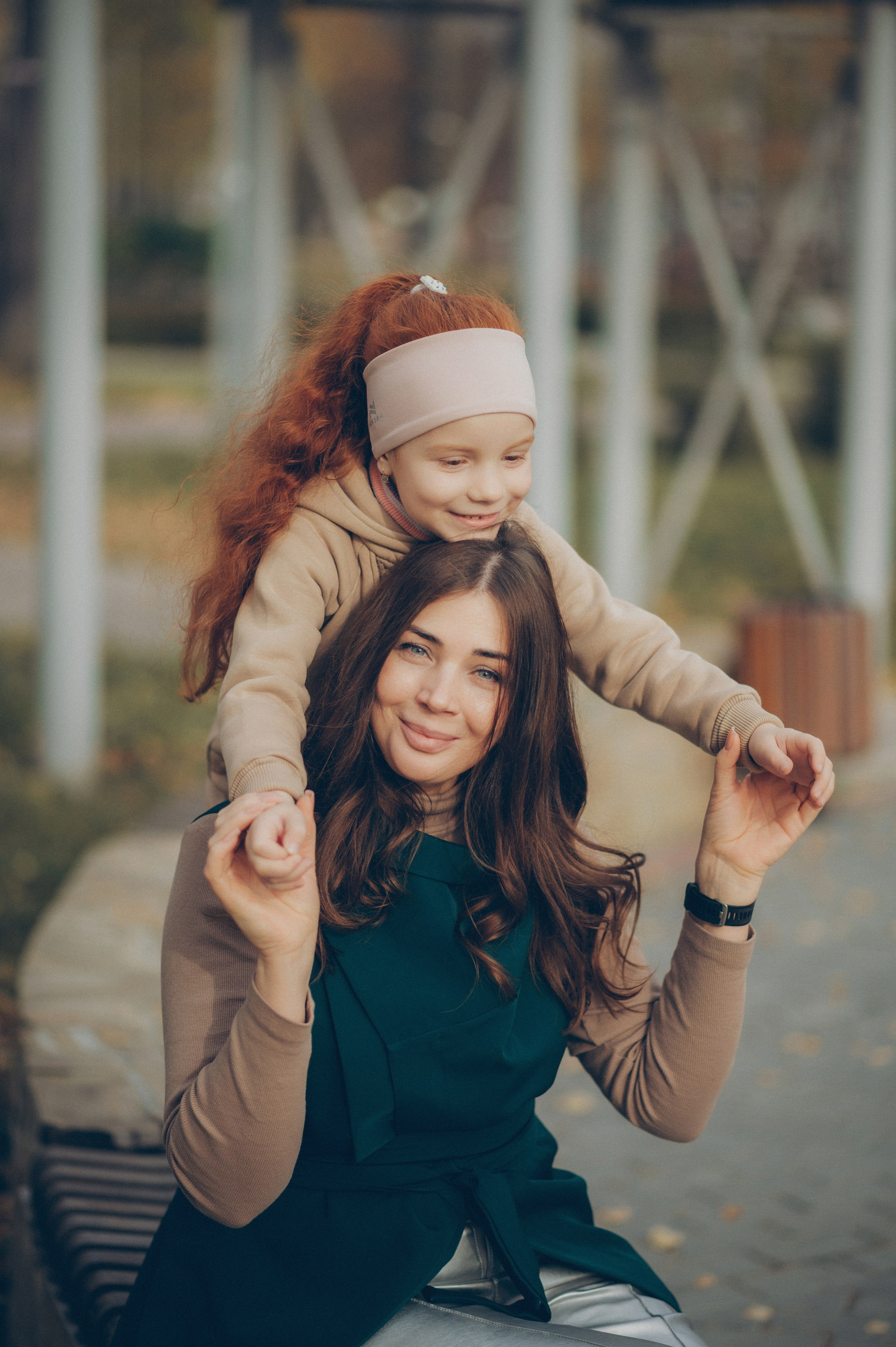 Анюта и Таня. Фотограф, г. Лесной Свердловской области
