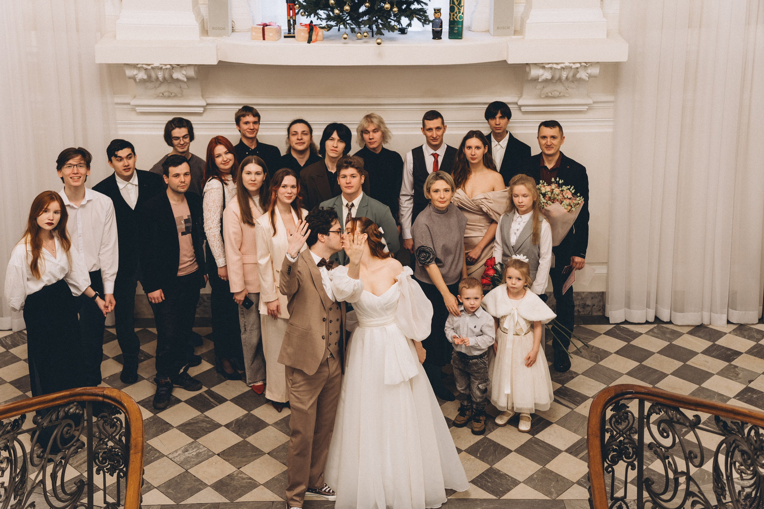 СВАДЕБНАЯ СЬЕМКА ВО ВТОРОМ ДВОРЦЕ С ГОСТЯМИ И ПРОГУЛКА В ТАВРИЧЕСКОМ САДУ. Профессиональный фотограф, Санкт-Петербург — Виктория Богомолова