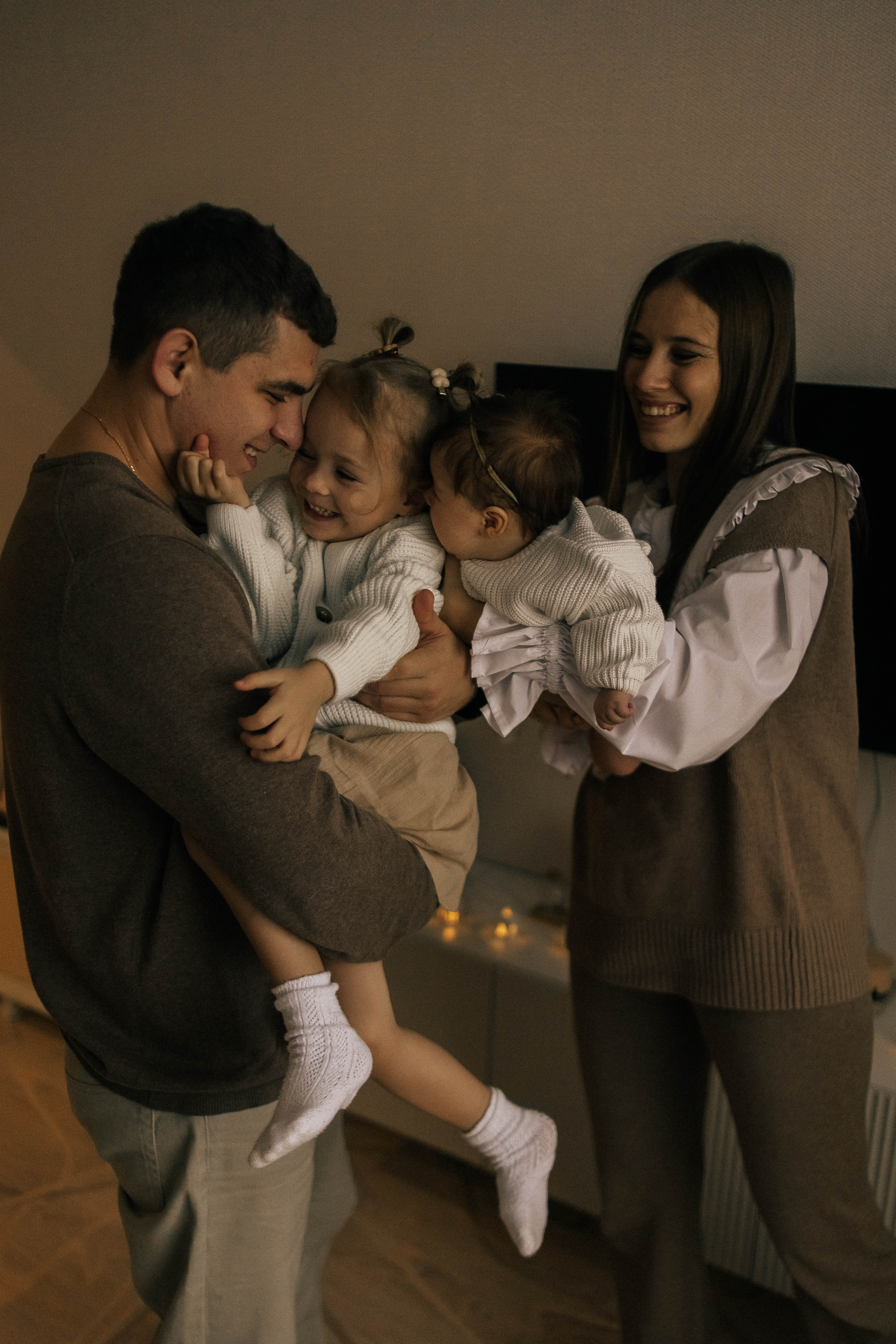 Анастасия, Андрей, Ариша и Анюта. Главная