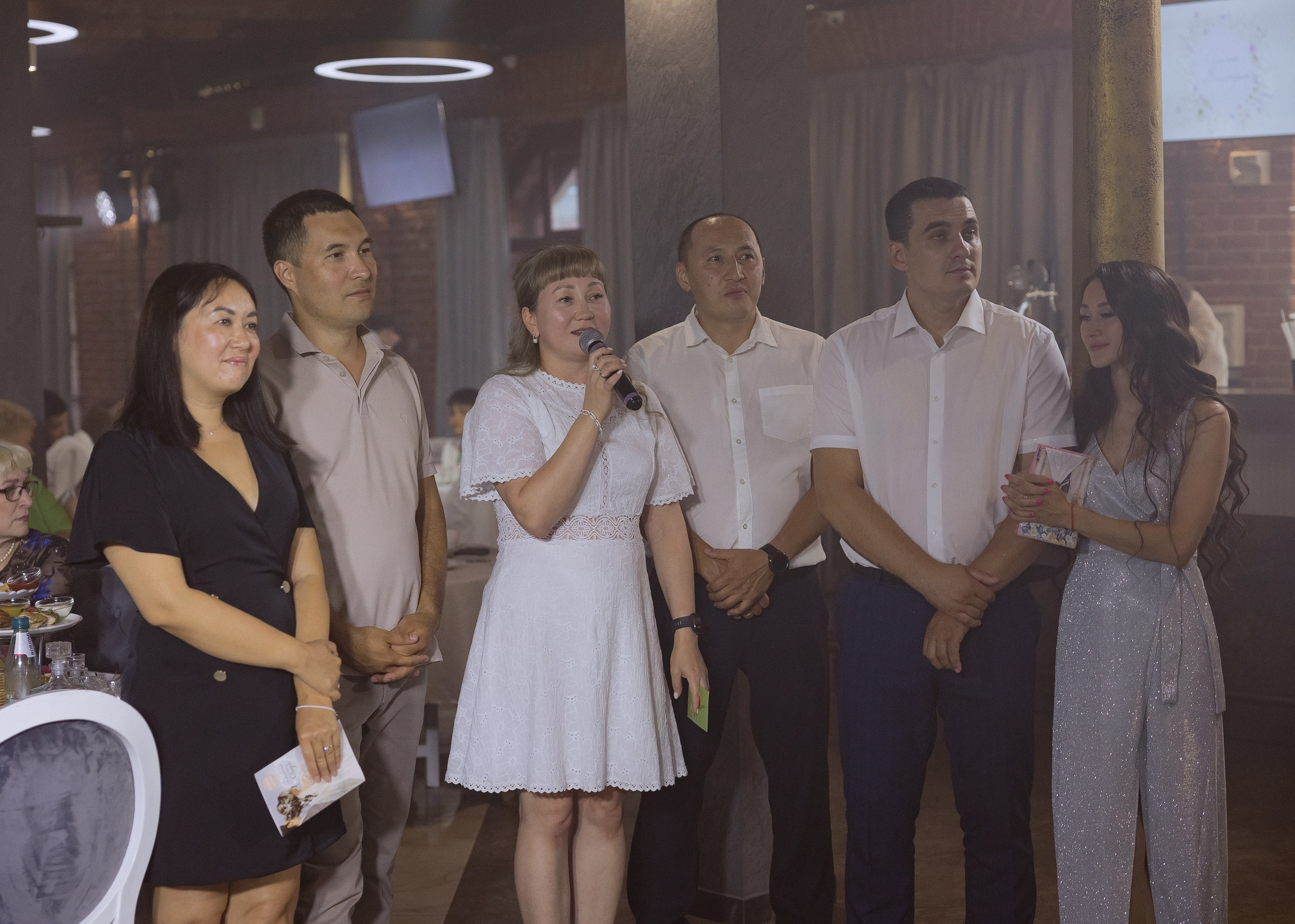 Дмитрий и Алита. Фотограф Эмиль Исякаев