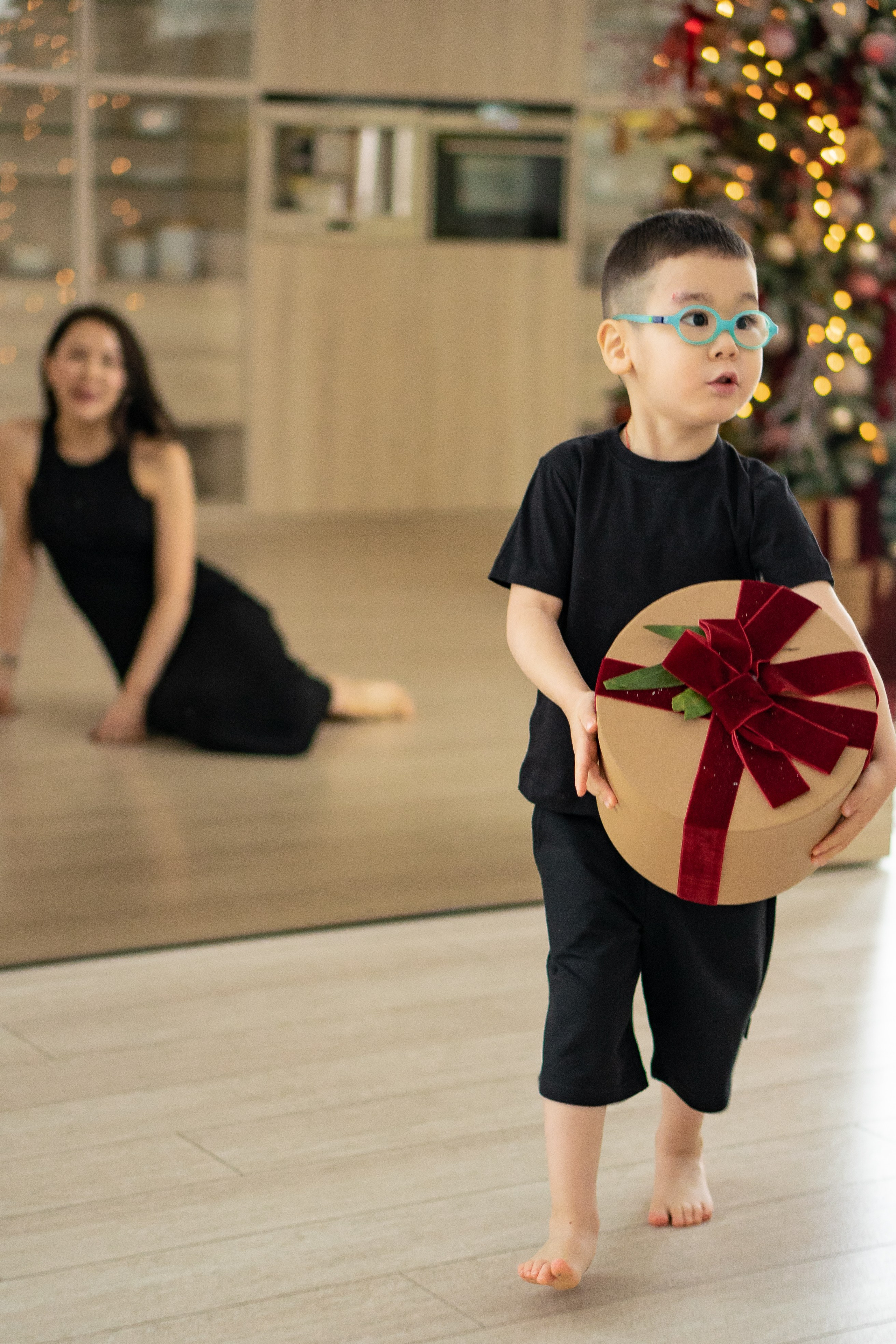 Гиляна и Данечка. Новогодняя история в студии. Фотограф Ольга Игорева