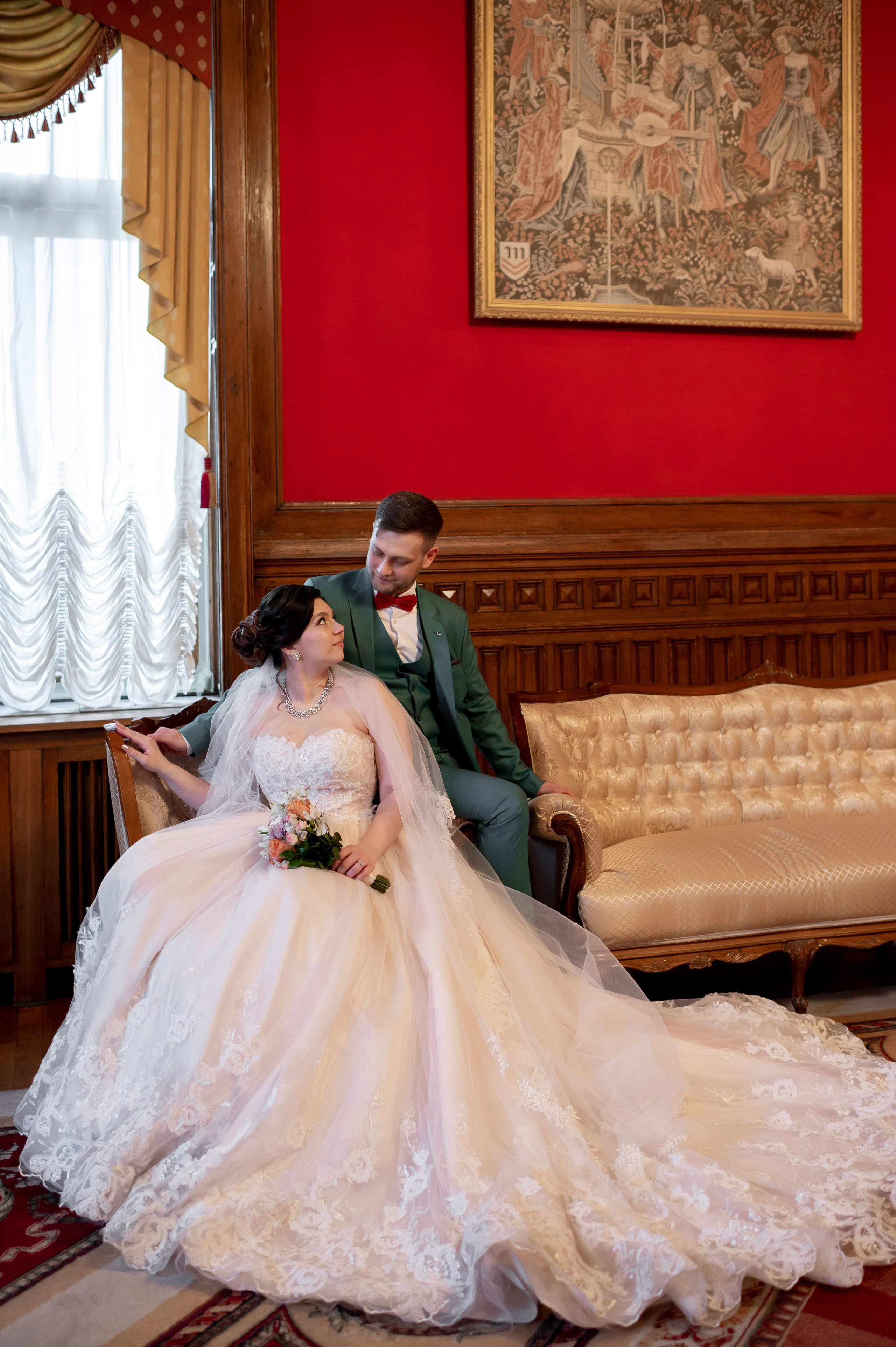 Самая красивая свадебная фотосессия в Эрмитаже. Лучшие свадебные фотографии в Эрмитажа. Портретный, семейный и свадебный фотограф в Санкт-Петербурге и в Пушкине Ширяев Денис