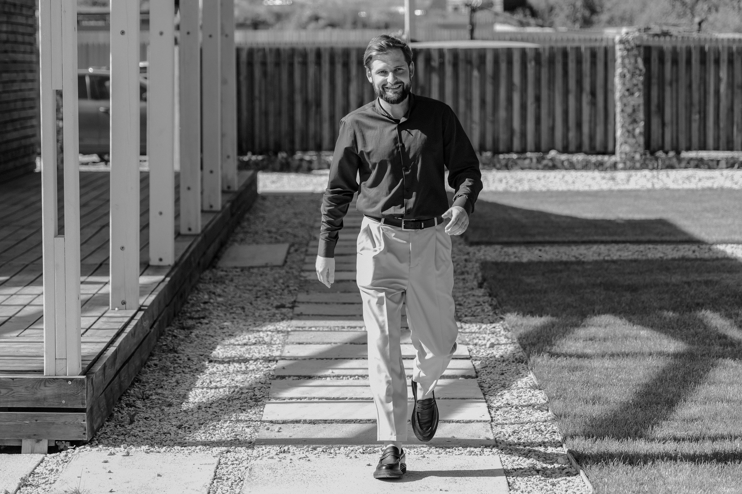 Плюс тридцать градусов на лужайке. Фотограф Андрей Куськало