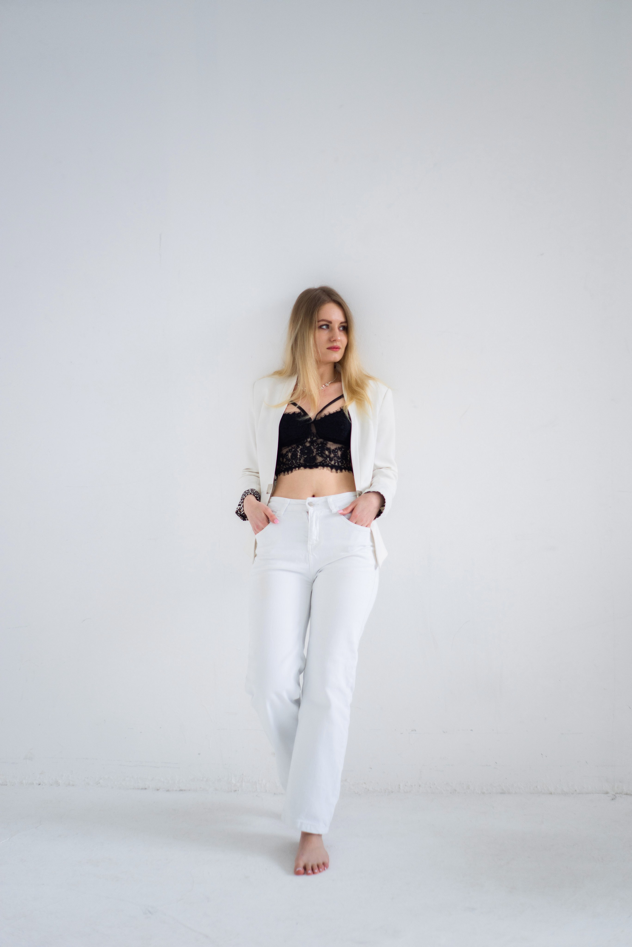 Лёгкая студийная фотосессия. Портреты студия Москва. Модельные тесты. Lovestory студия в Москве. Женсий фотограф