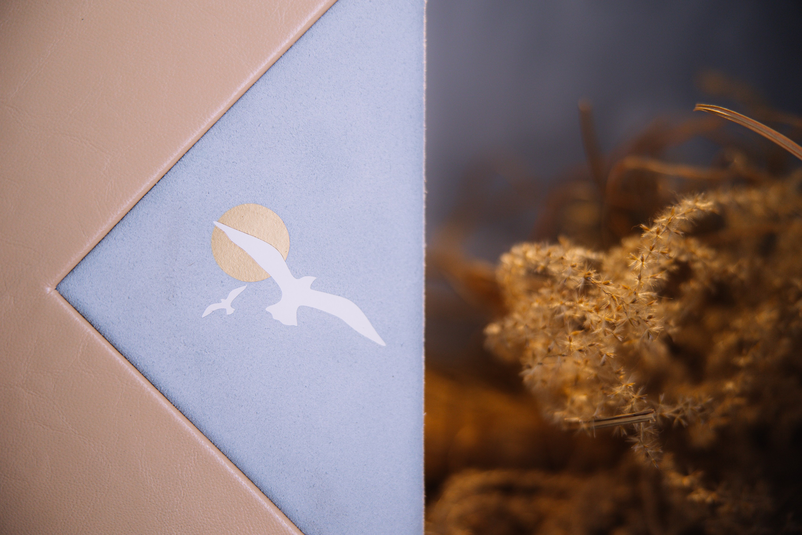 КРОКУС. Заказать индивидуальную фотокнигу ручной работы