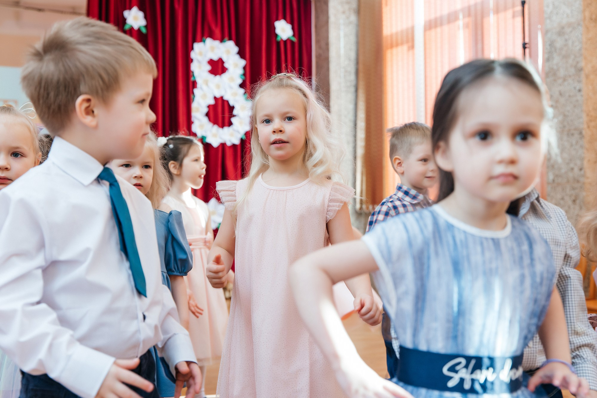 Детский сад № 93 — Утренник (07.03.2023). Свадебный и семейный фотограф Крамар Наталья