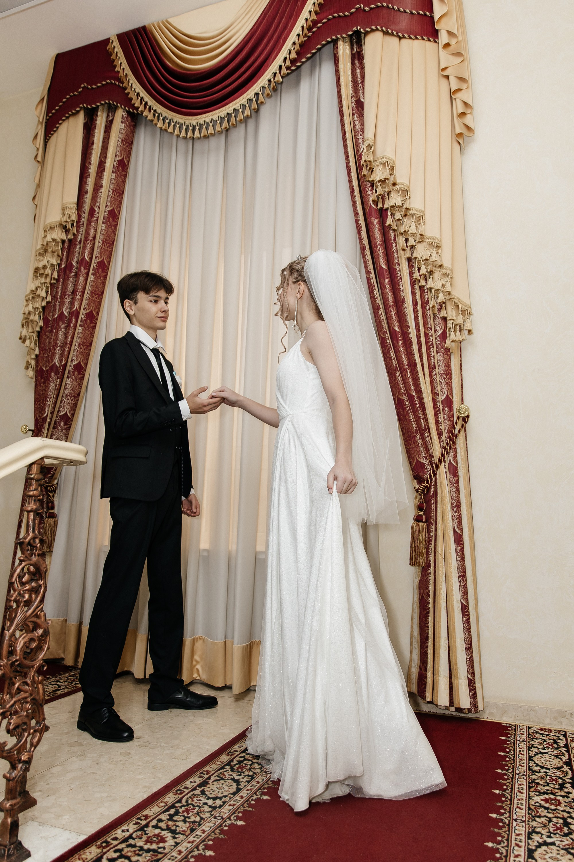 Роспись в Екатерининском зале 04.02.2025. Свадебный и семейный фотограф Виолетта Сидельникова. Краснодар, Россия, Беларусь, Европа