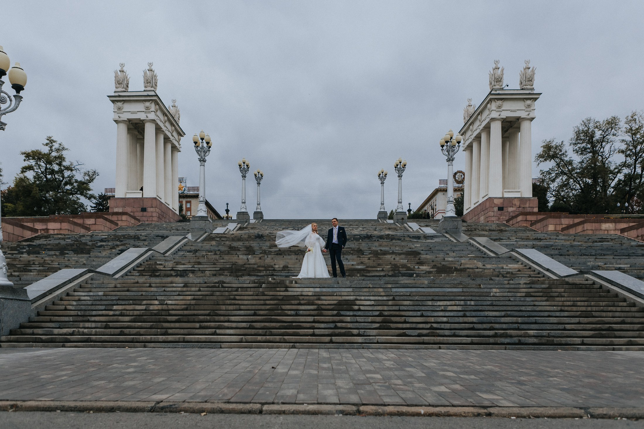 Егор и Екатерина. Осень, музей Машкова. Фотографы в городе Волгограде — Людмила Агеева и Алексей Околелов